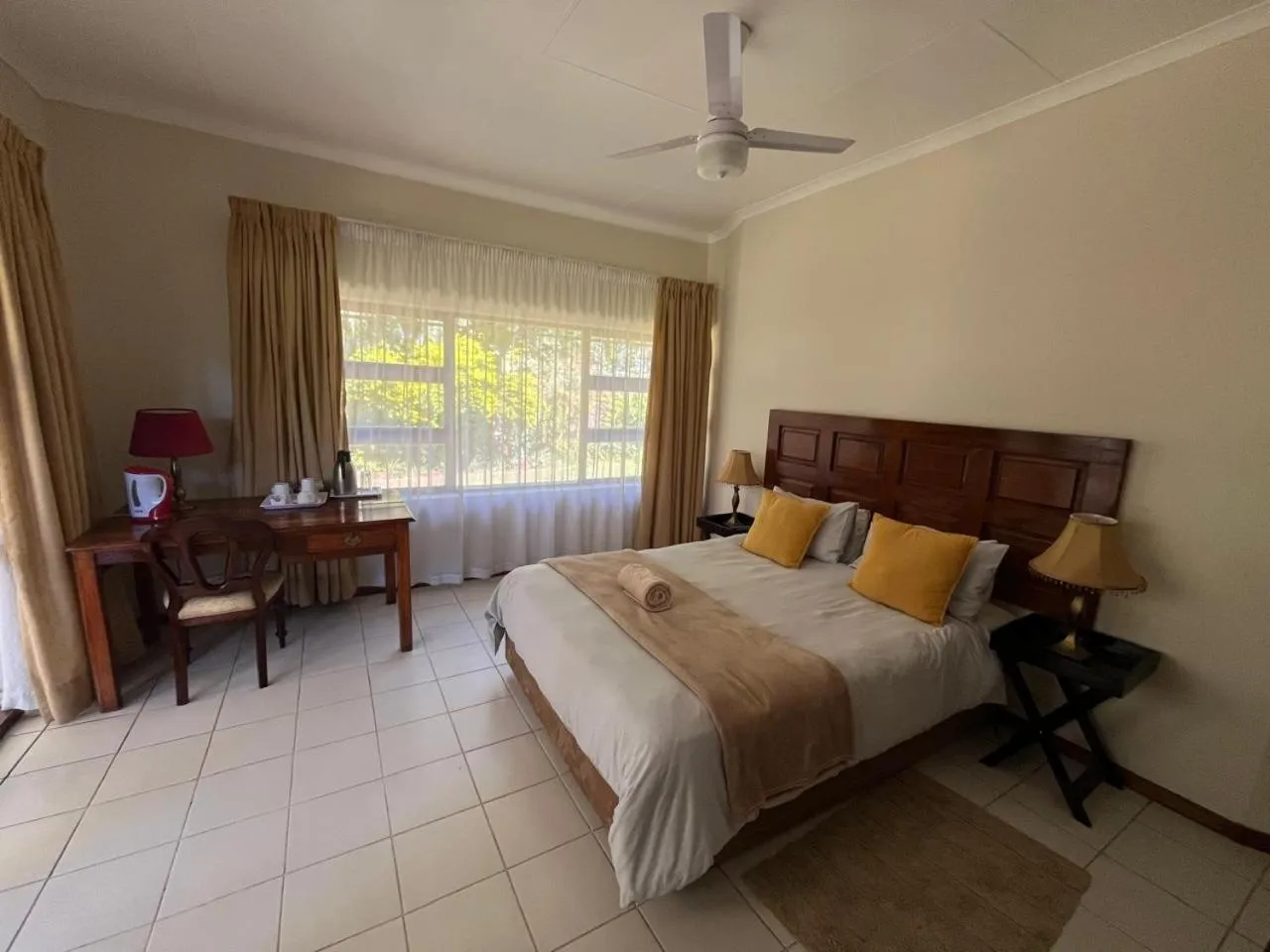 Bed in The Guest House Pongola