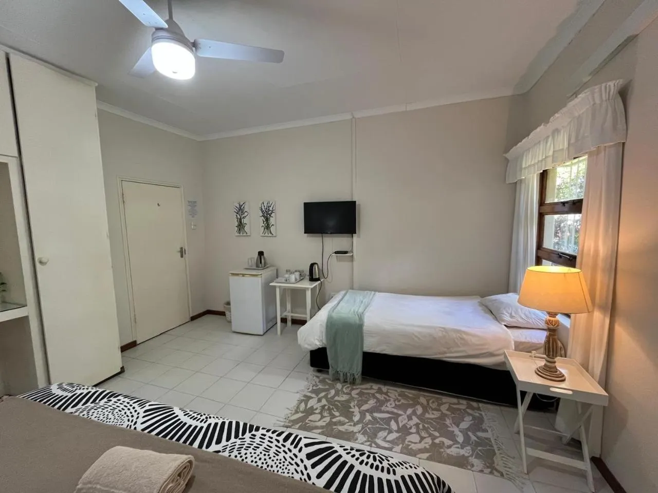 Bed in The Guest House Pongola