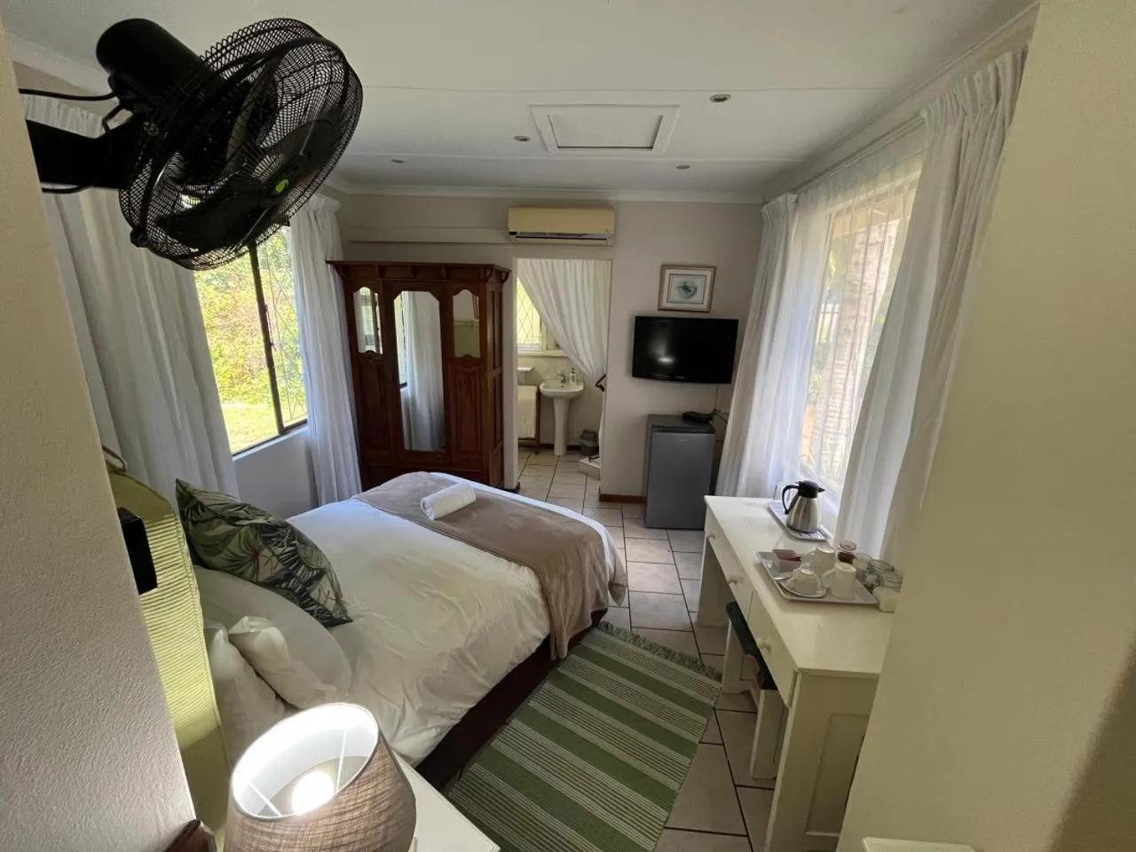 Bed in The Guest House Pongola