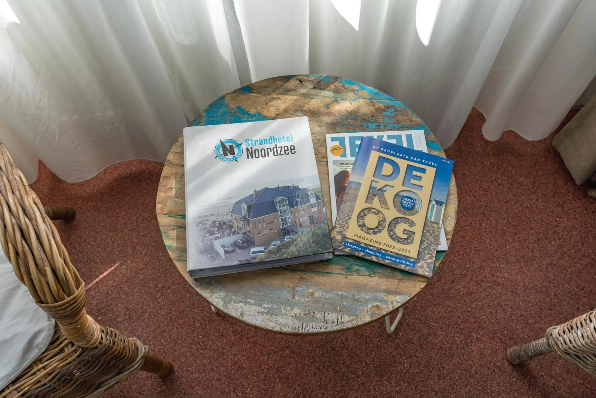 Seating area in Strandhotel Noordzee