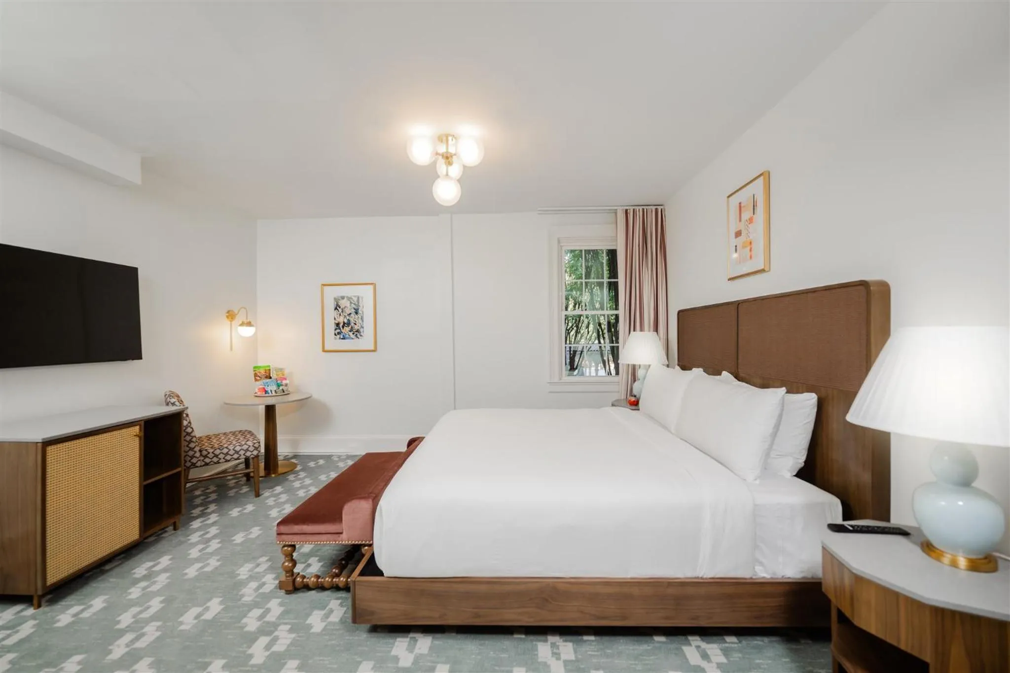 Bed in Hotel Granada, a Design Hotel