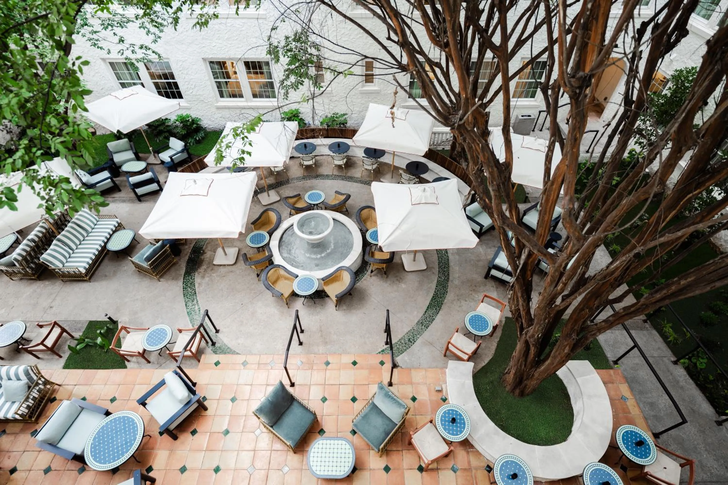 Restaurant/places to eat in Hotel Granada, a Design Hotel