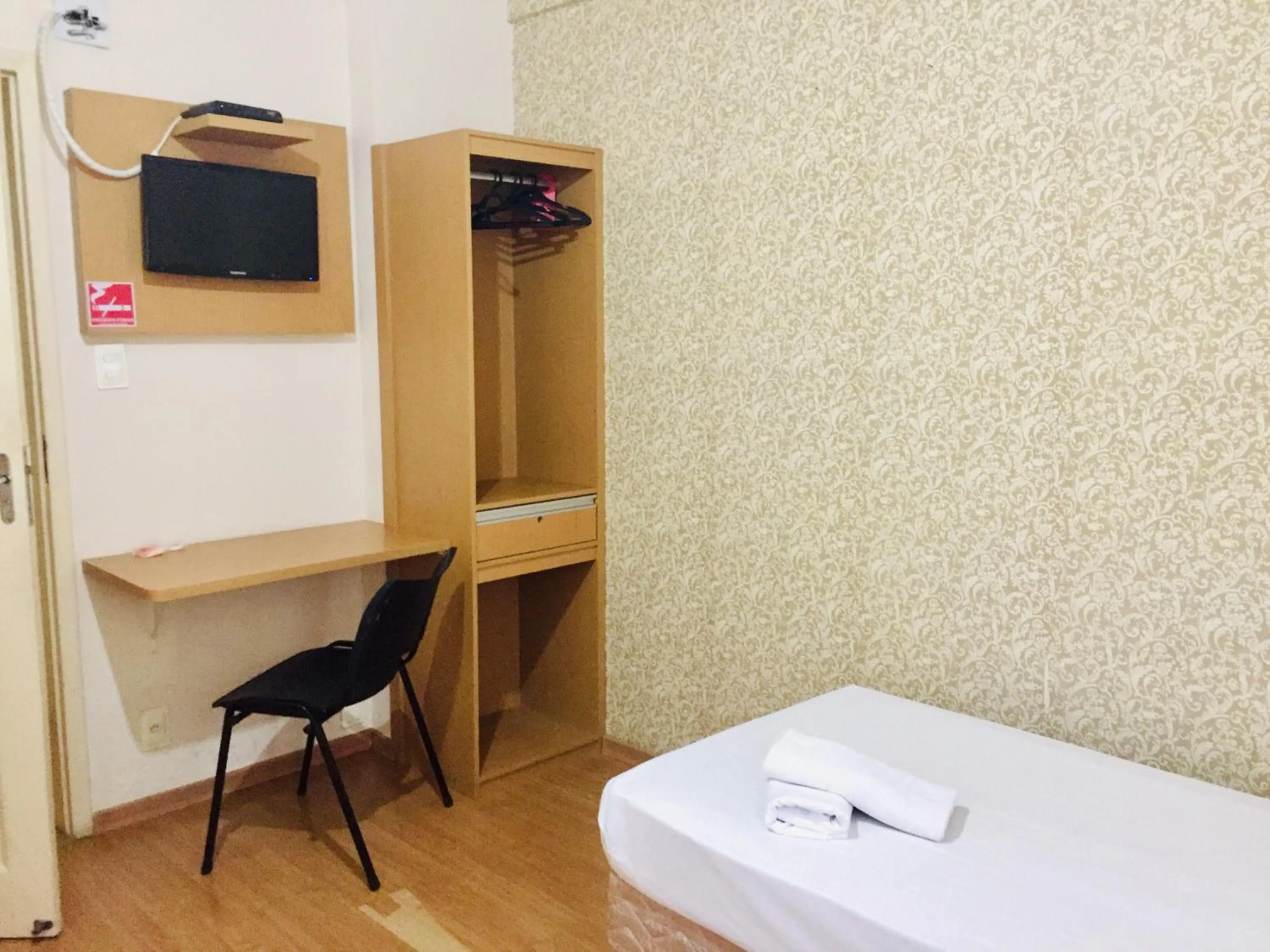 TV and multimedia, Bed in Hotel GMatos Belo Horizonte - Próximo a Rodoviária e Mercados Turísticos