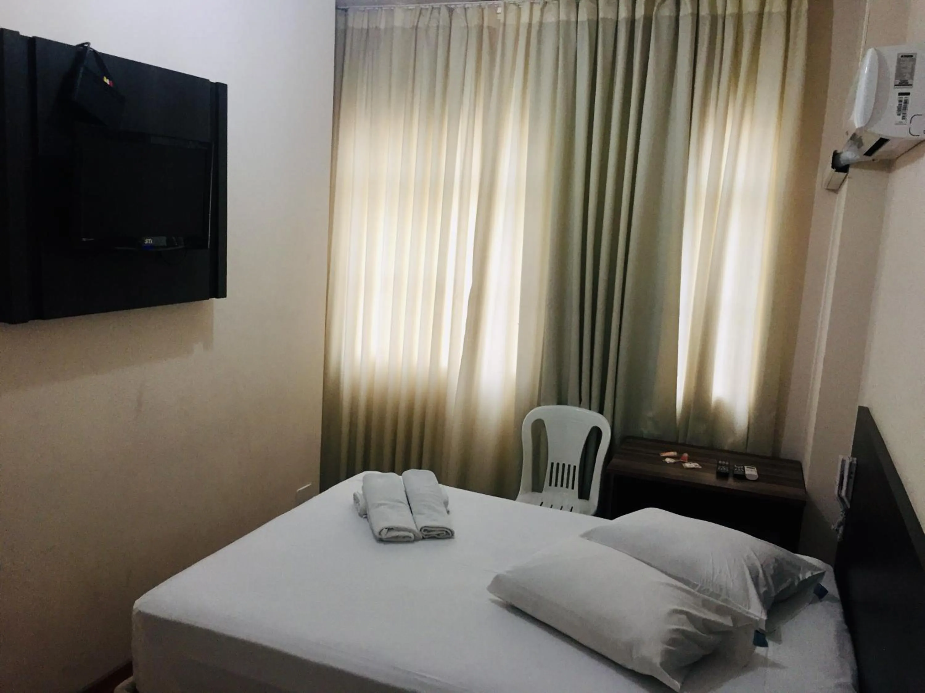 TV and multimedia, Bed in Hotel GMatos Belo Horizonte - Próximo a Rodoviária e Mercados Turísticos