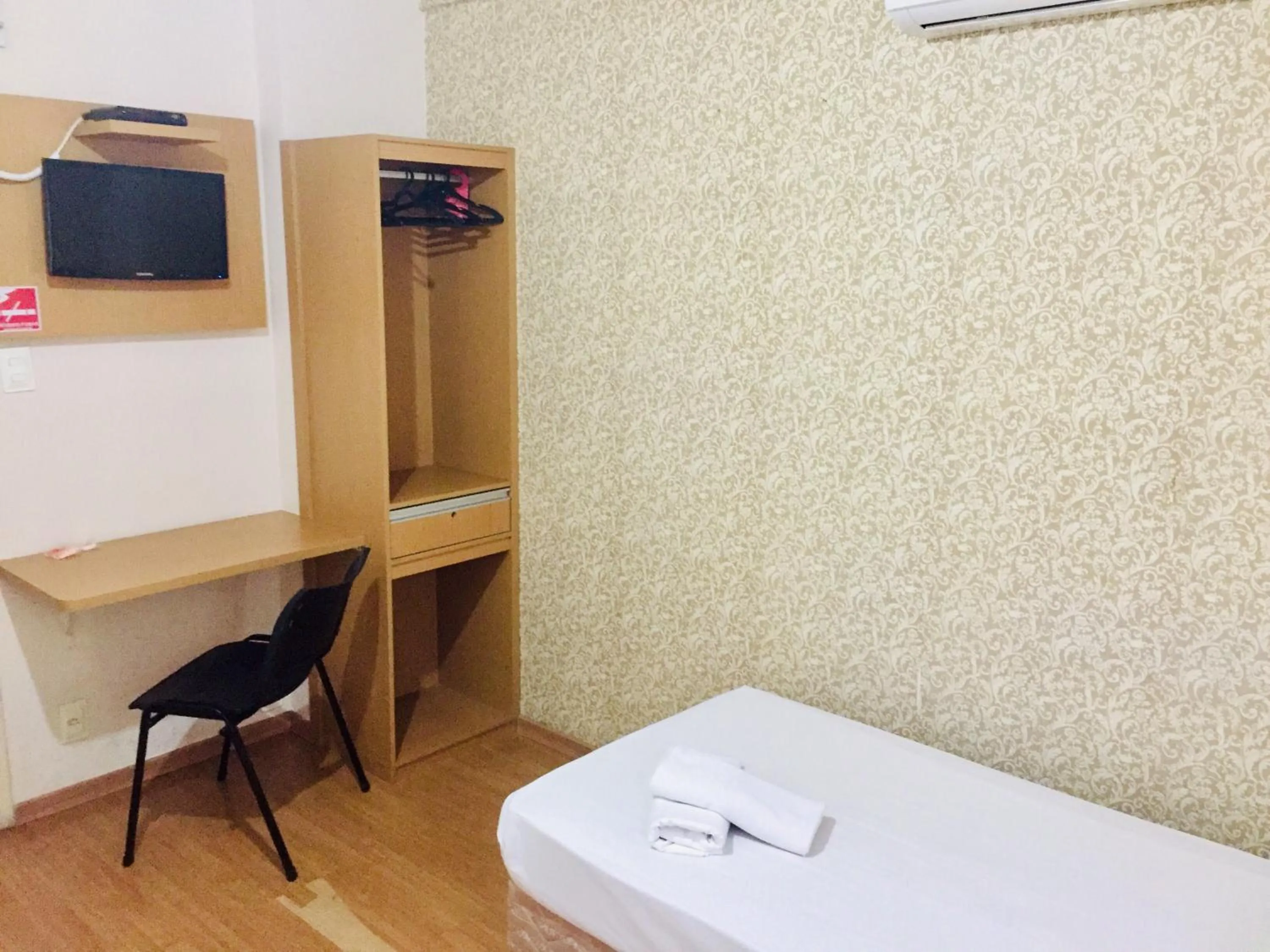 TV and multimedia, Bed in Hotel GMatos Belo Horizonte - Próximo a Rodoviária e Mercados Turísticos