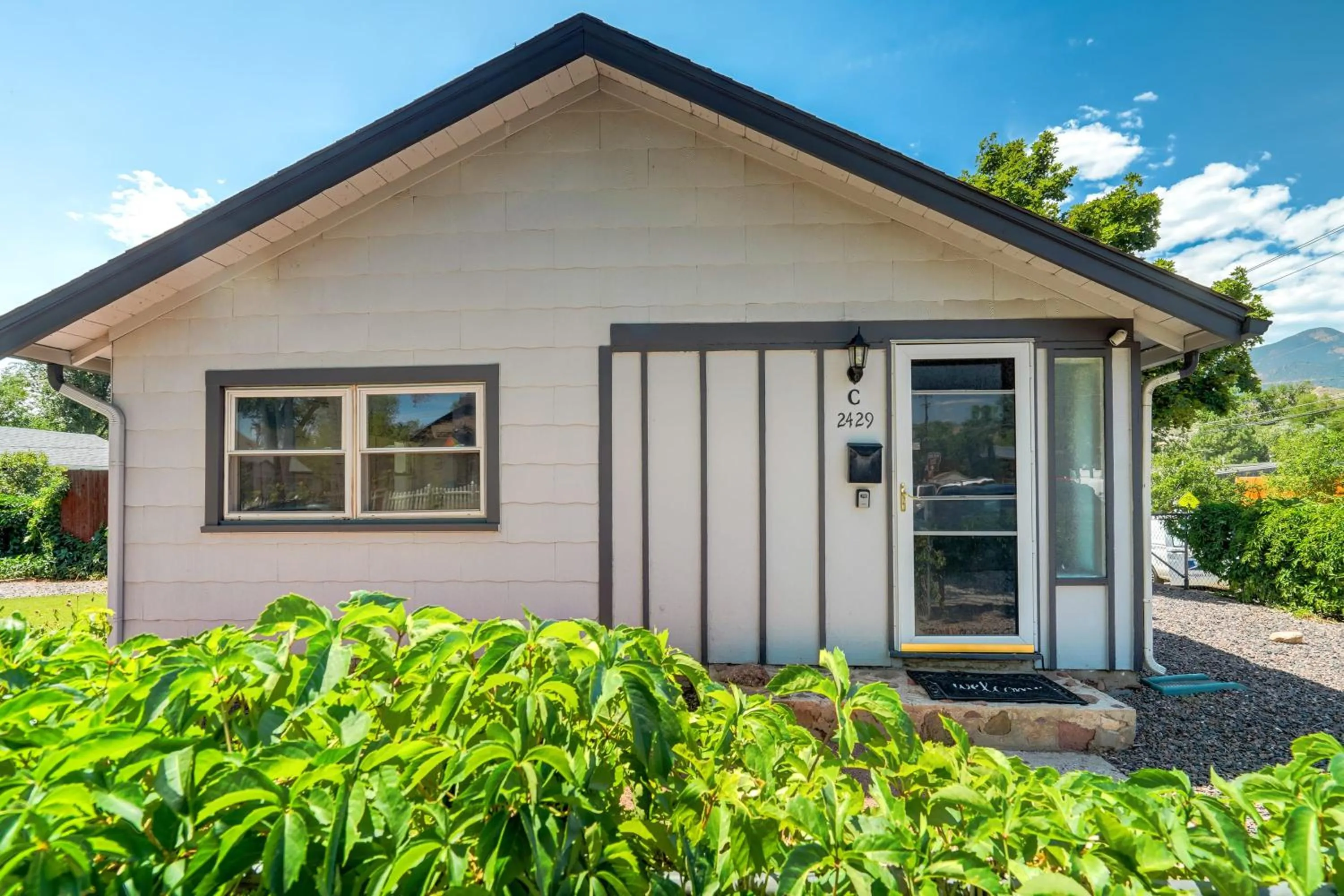 Modern Cottage 1BDComfy Home In Old Colorado