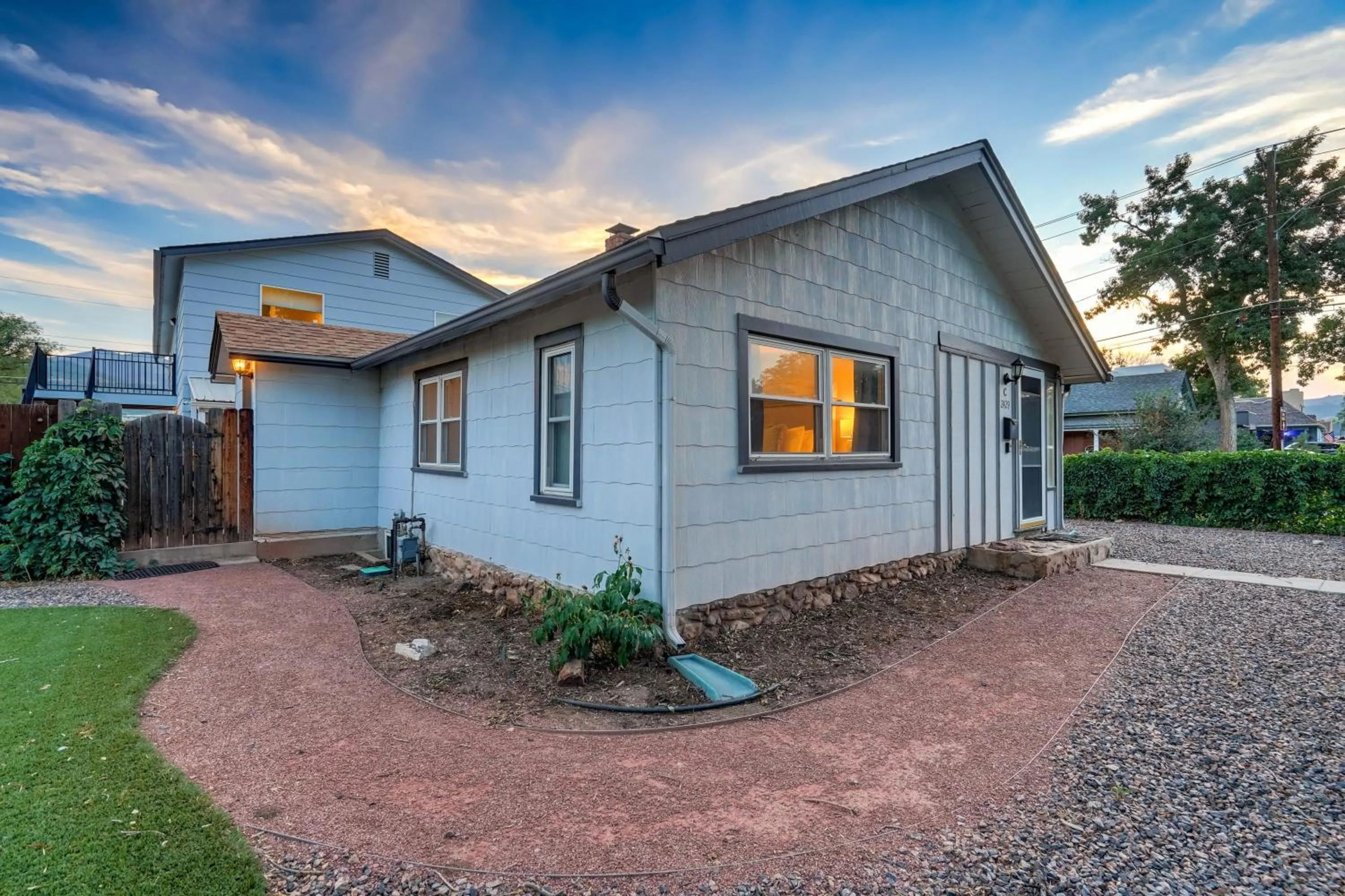 Modern Cottage 1BDComfy Home In Old Colorado