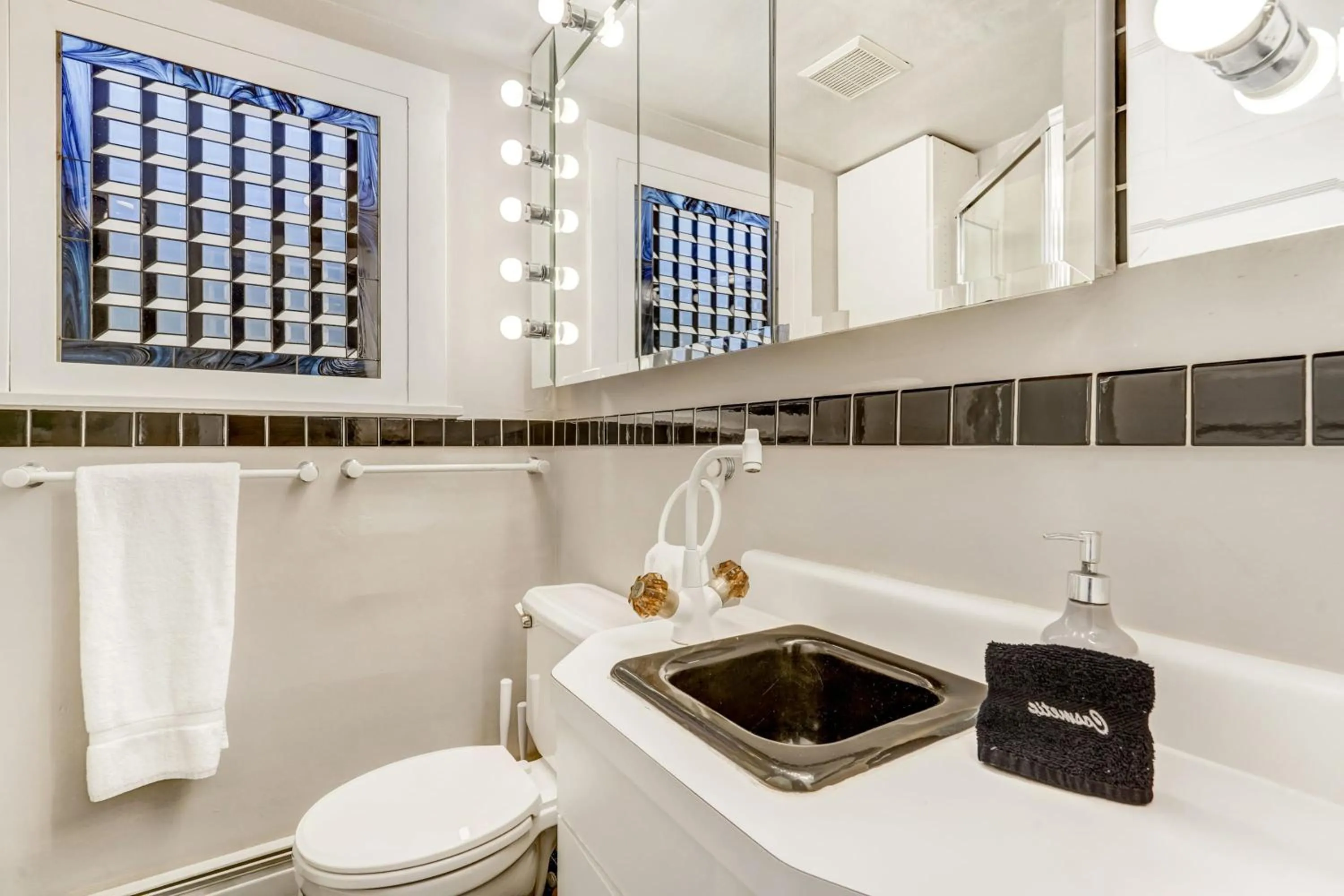 Modern Cottage 1BDComfy Home In Old Colorado