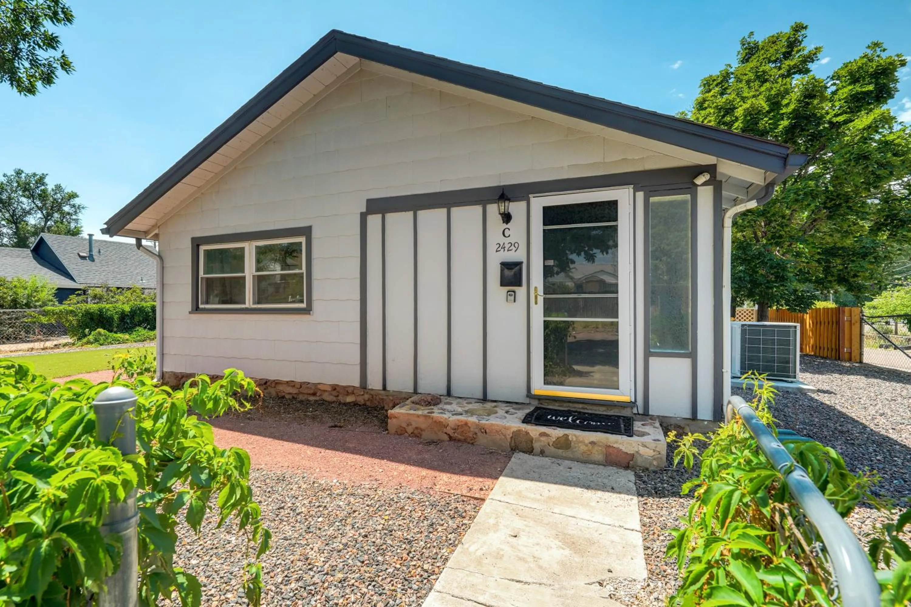 Modern Cottage 1BDComfy Home In Old Colorado
