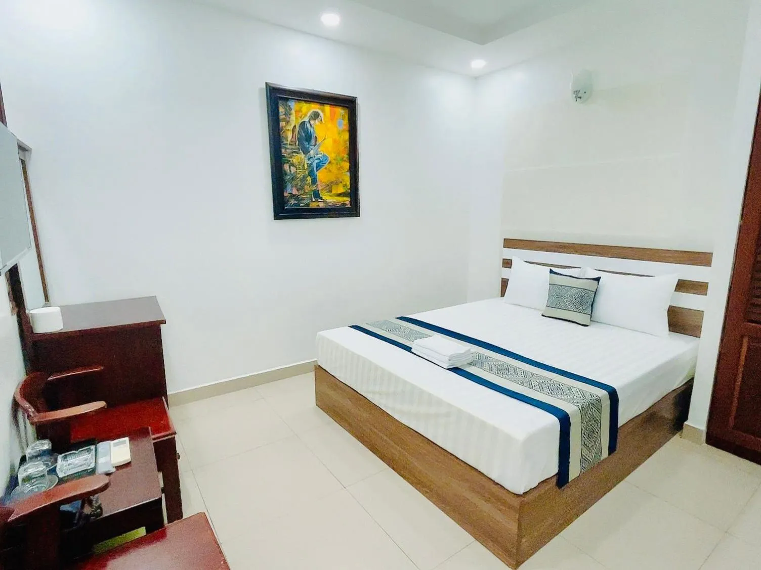 Bedroom, Bed in DINH DINH 2 AIRPORT HOTEL