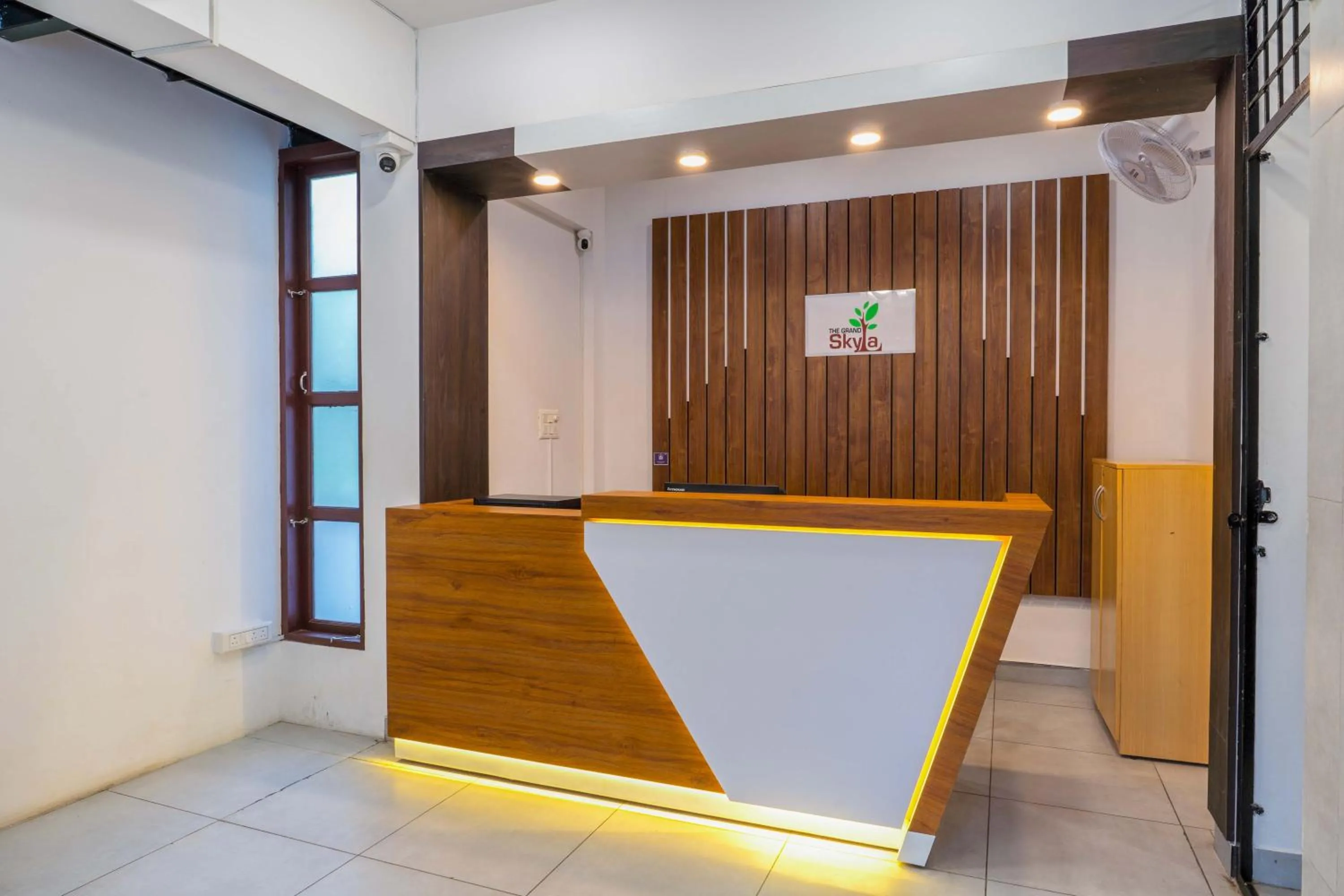 Lobby or reception in Treebo The Grand Skyla, Malleshwaram