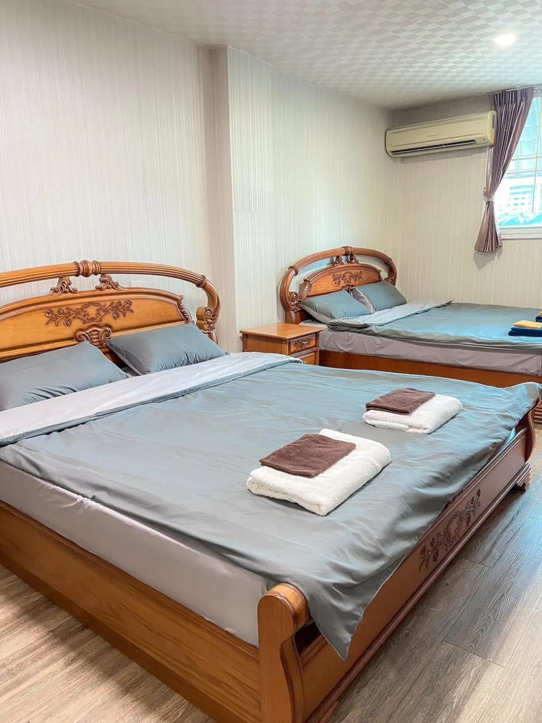 Silom Dynasty Hostel