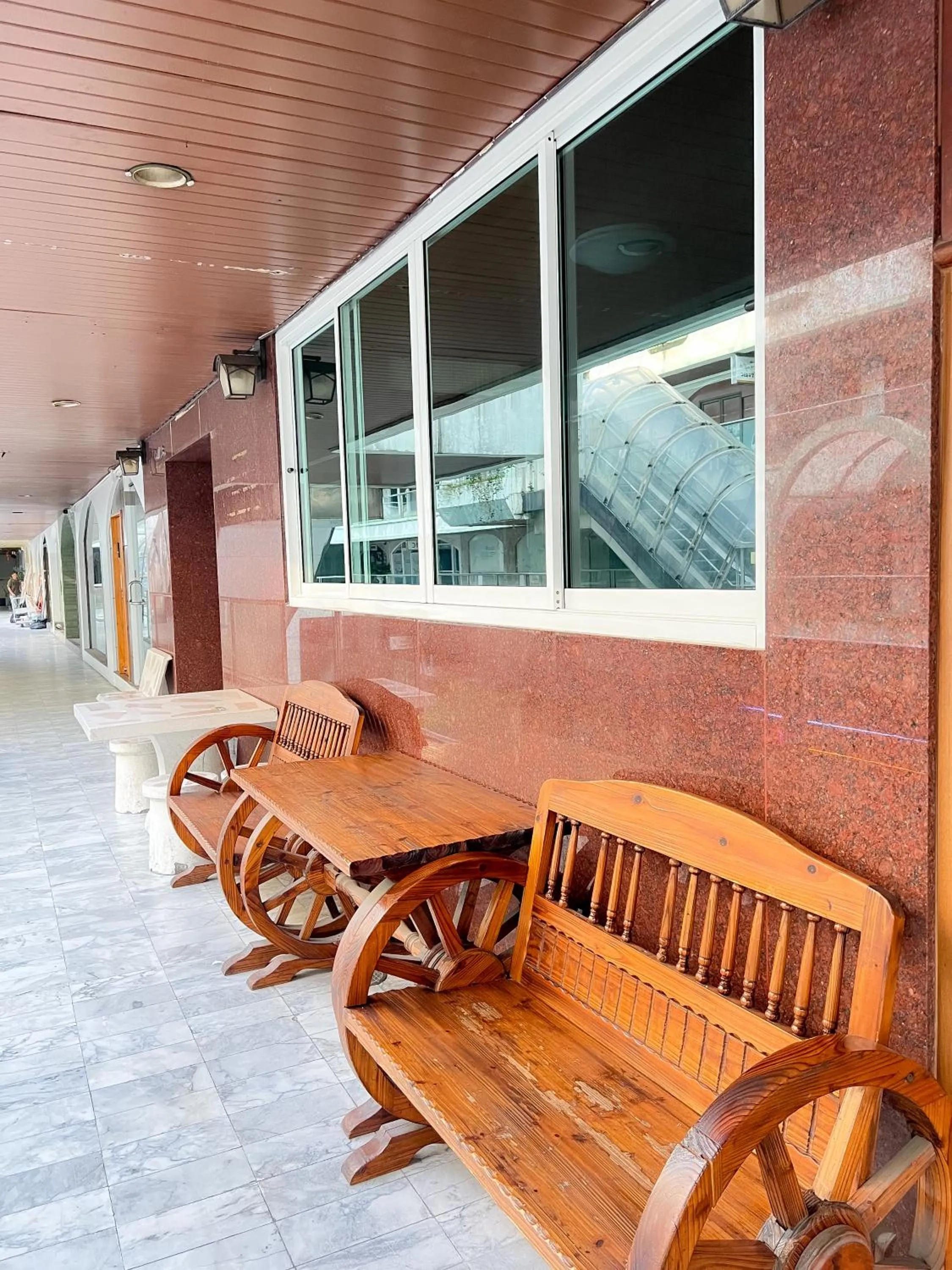 Property building in Silom Dynasty Hostel