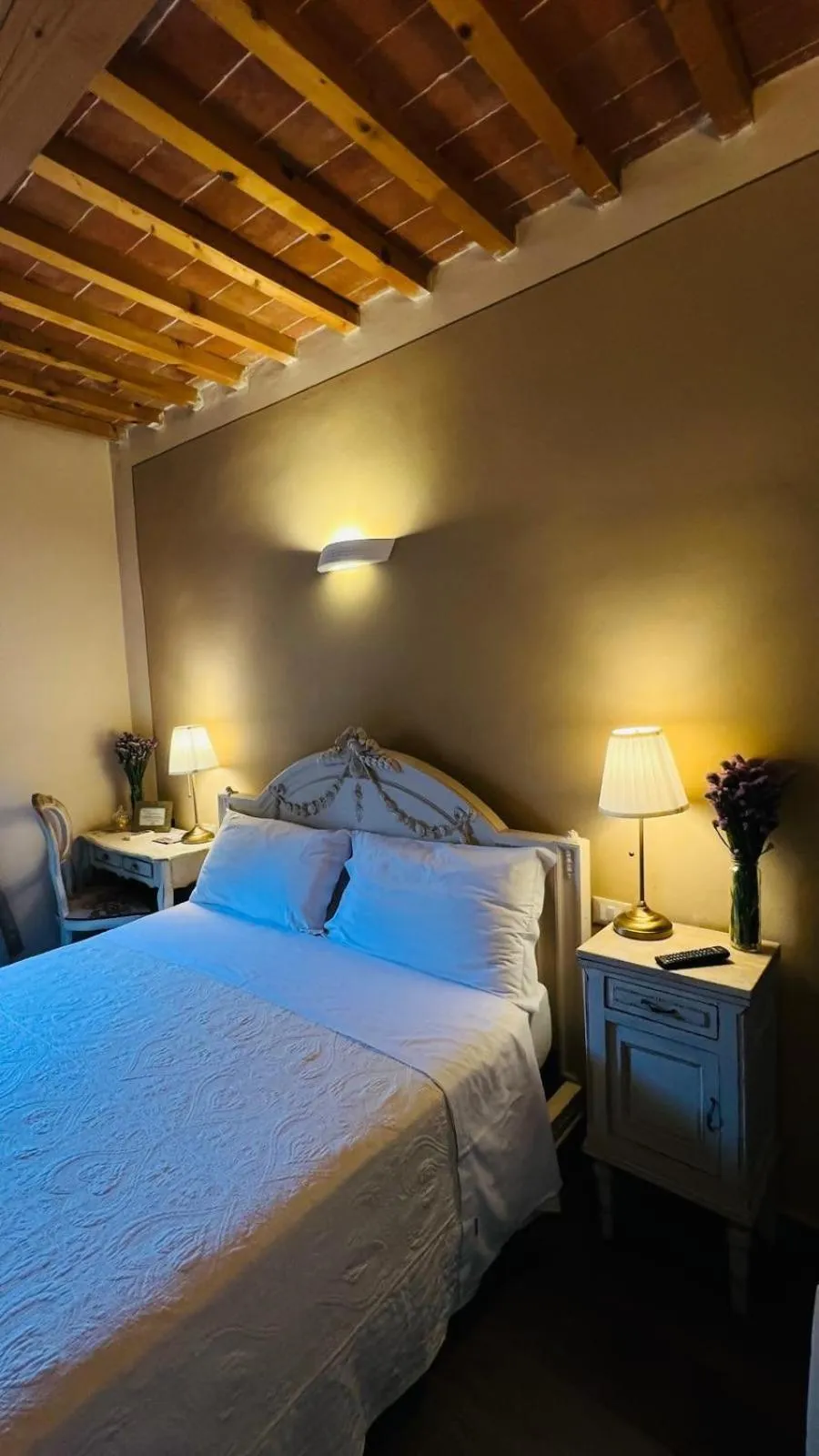 Bed in B&B La Bella Lucca