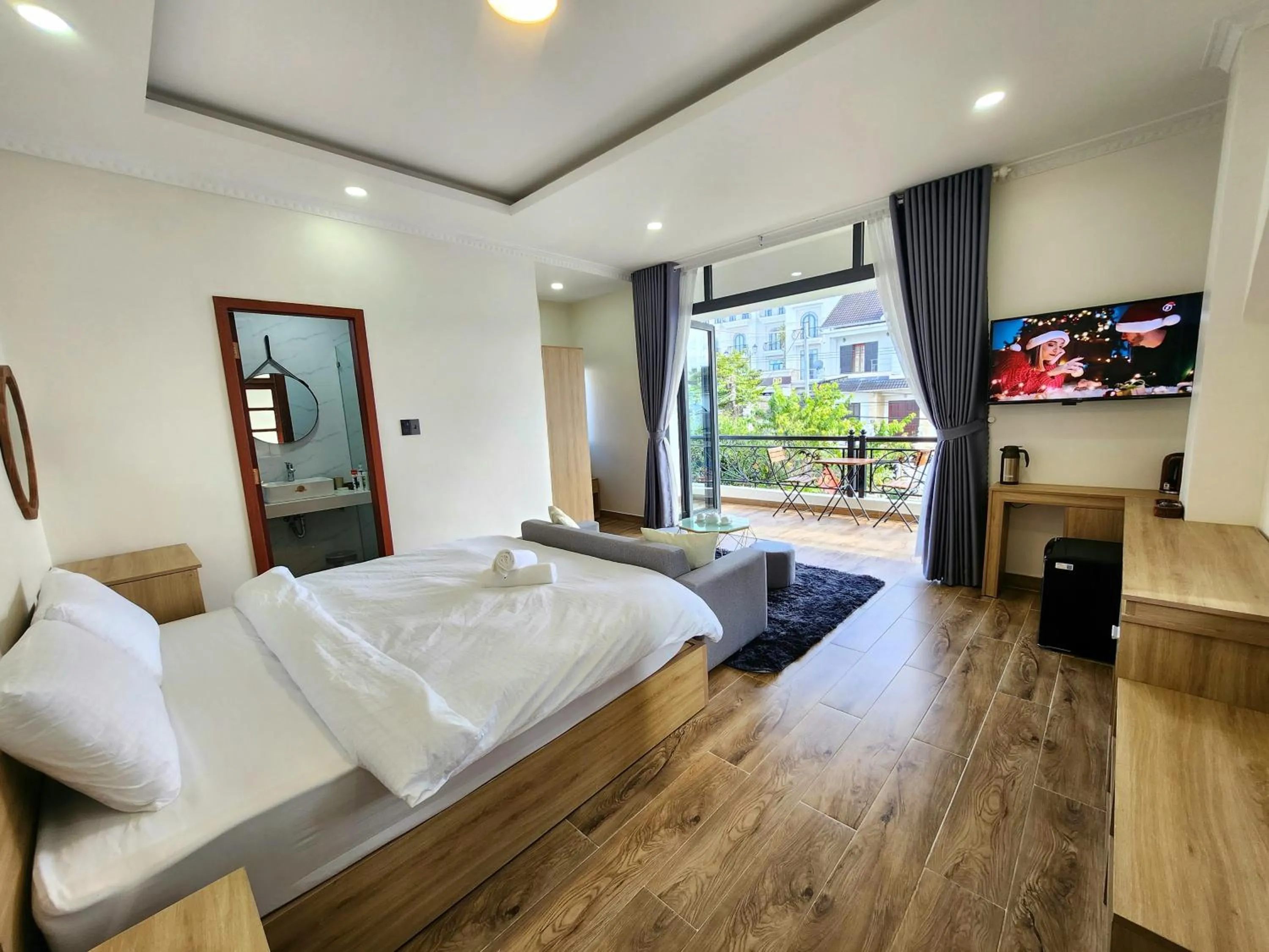 Photo of the whole room in K'SOL - Hotel & Apartment