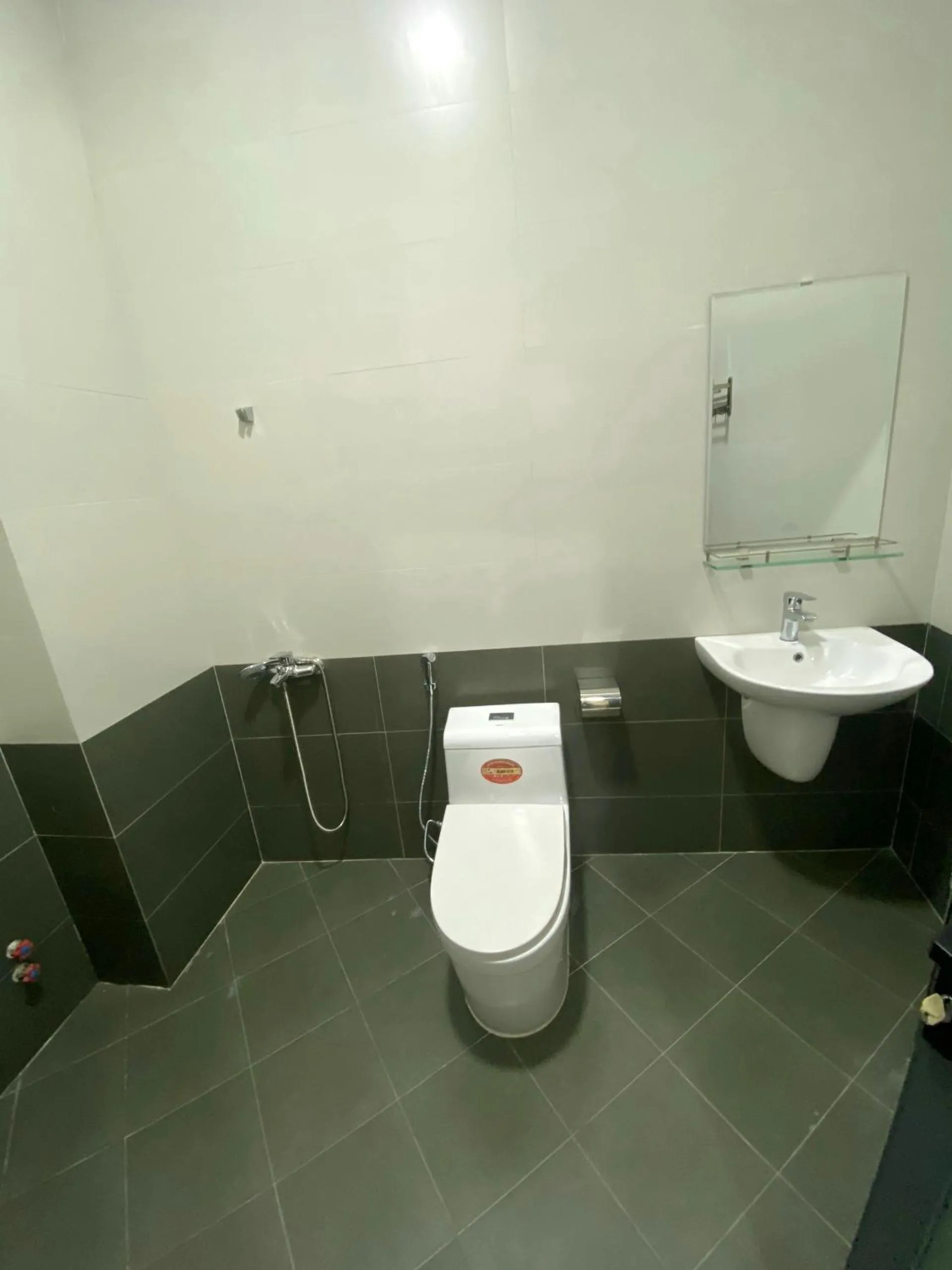 Toilet in K'SOL - Hotel & Apartment