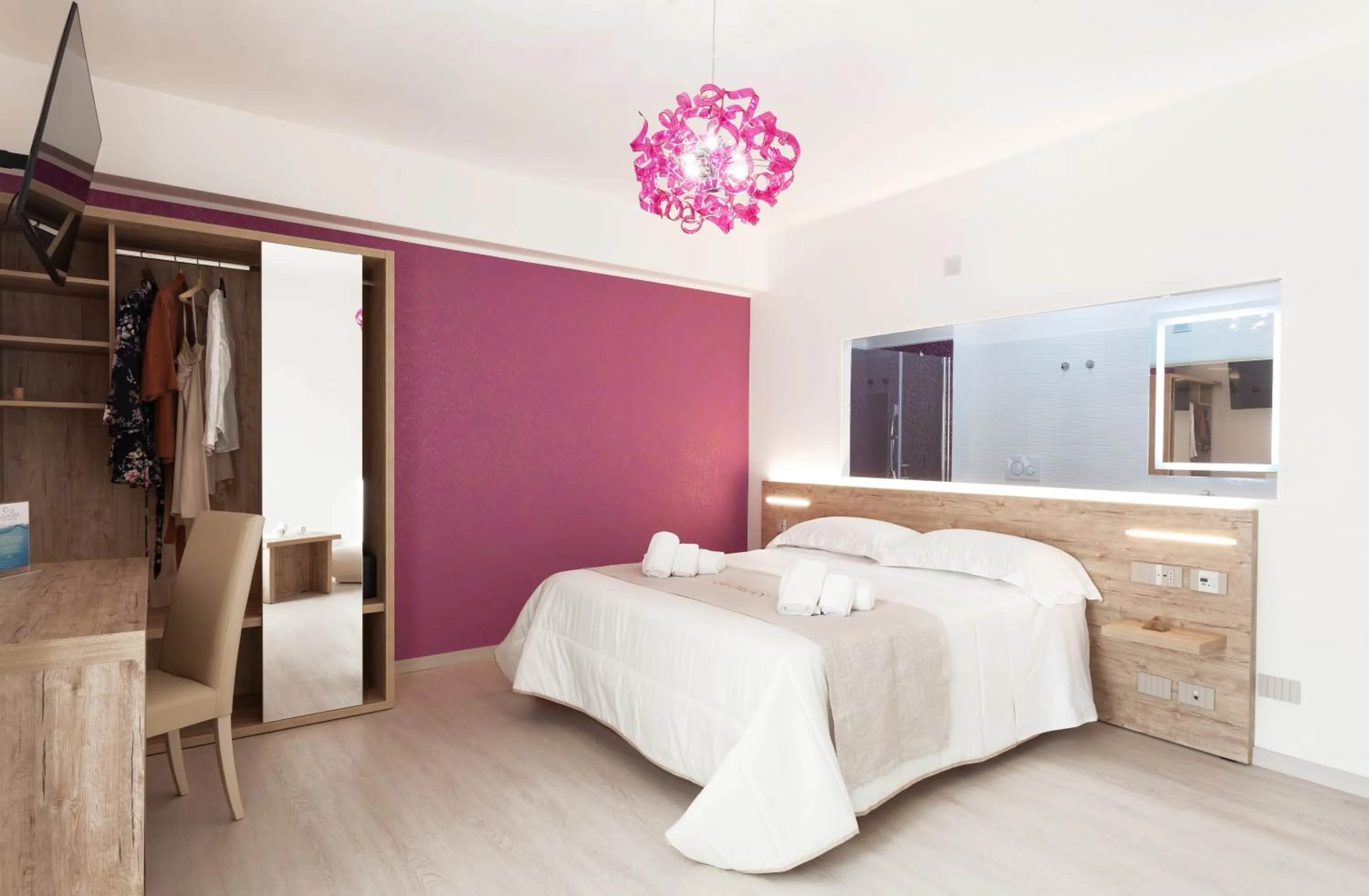 Bed in Glorian Hotel