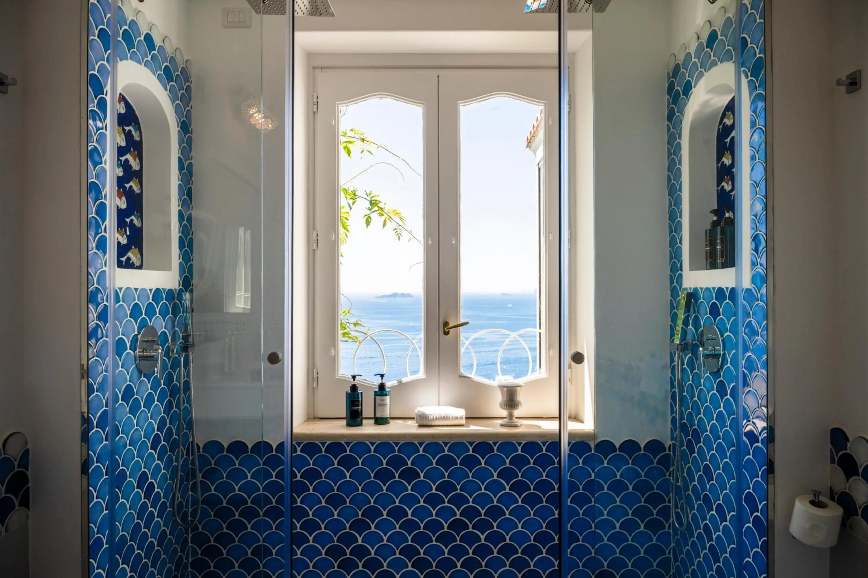 Shower in Villa Santa Chiara Positano Suites