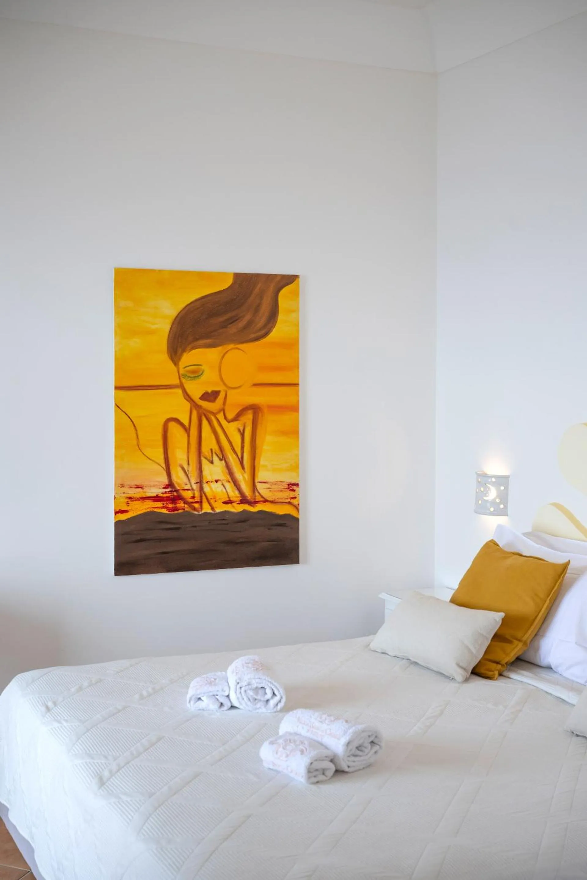 Decorative detail, Bed in Villa Santa Chiara Positano Suites