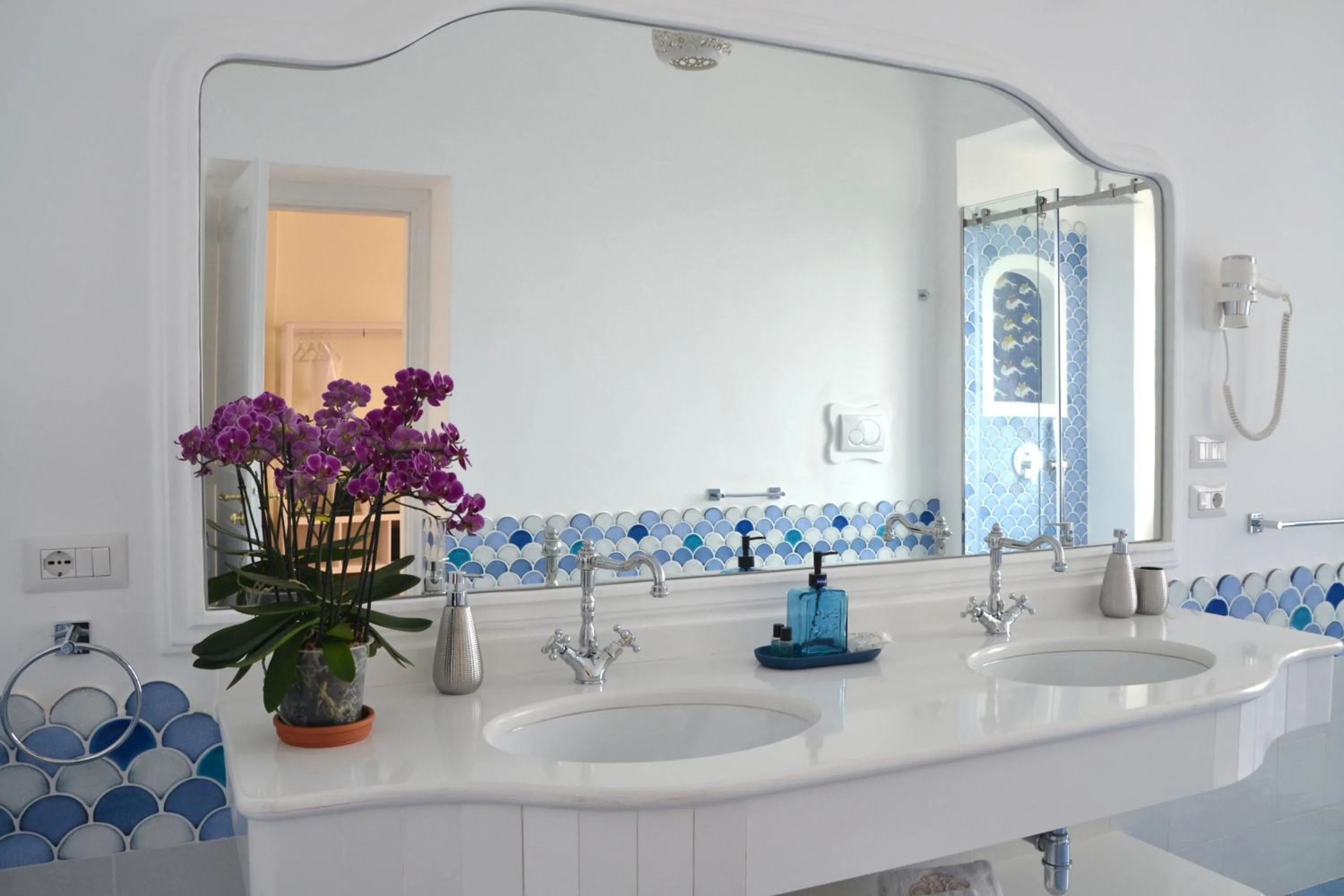 Bathroom in Villa Santa Chiara Positano Suites