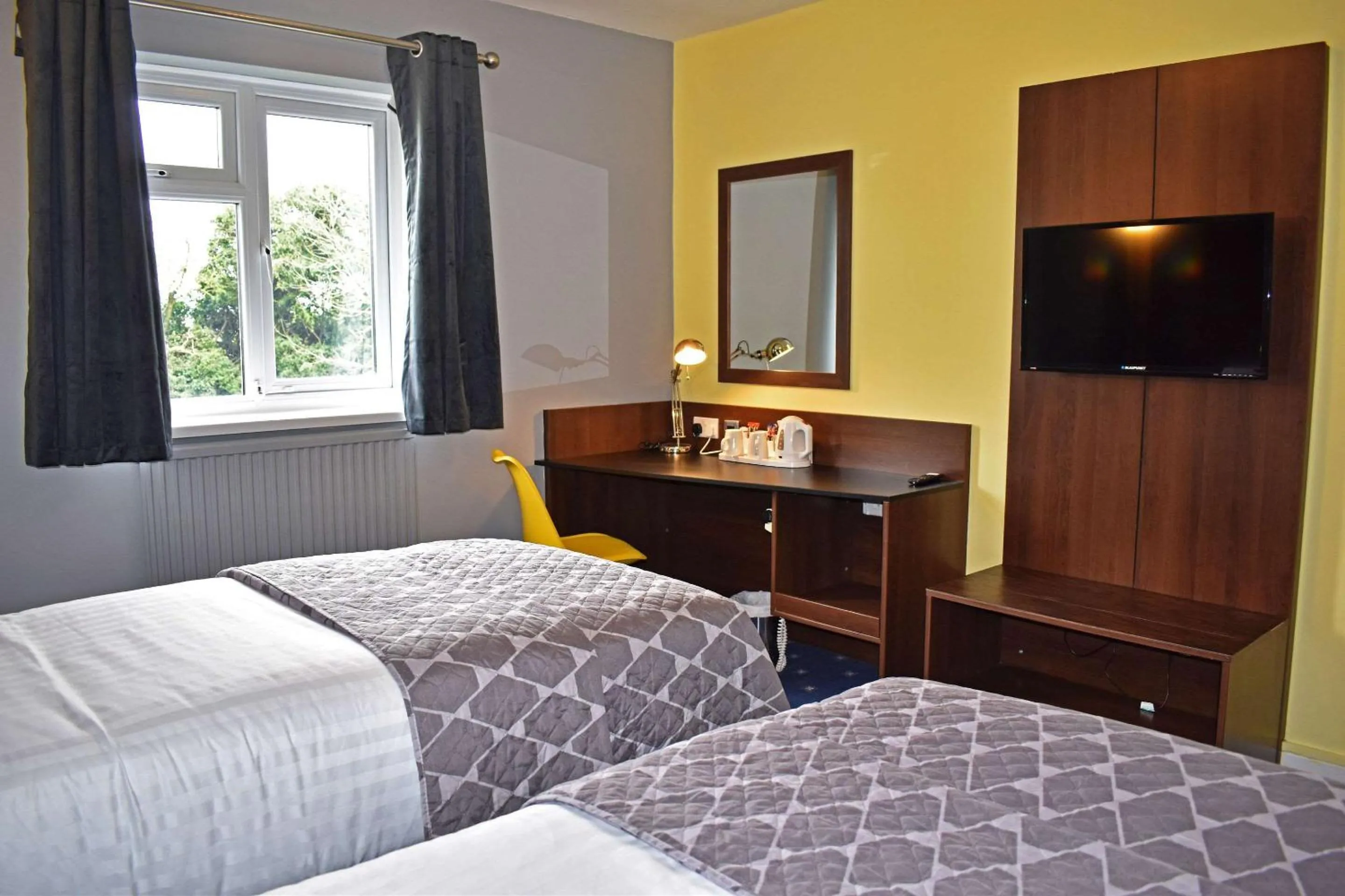 Bedroom, Bed in Quality Hotel Coventry