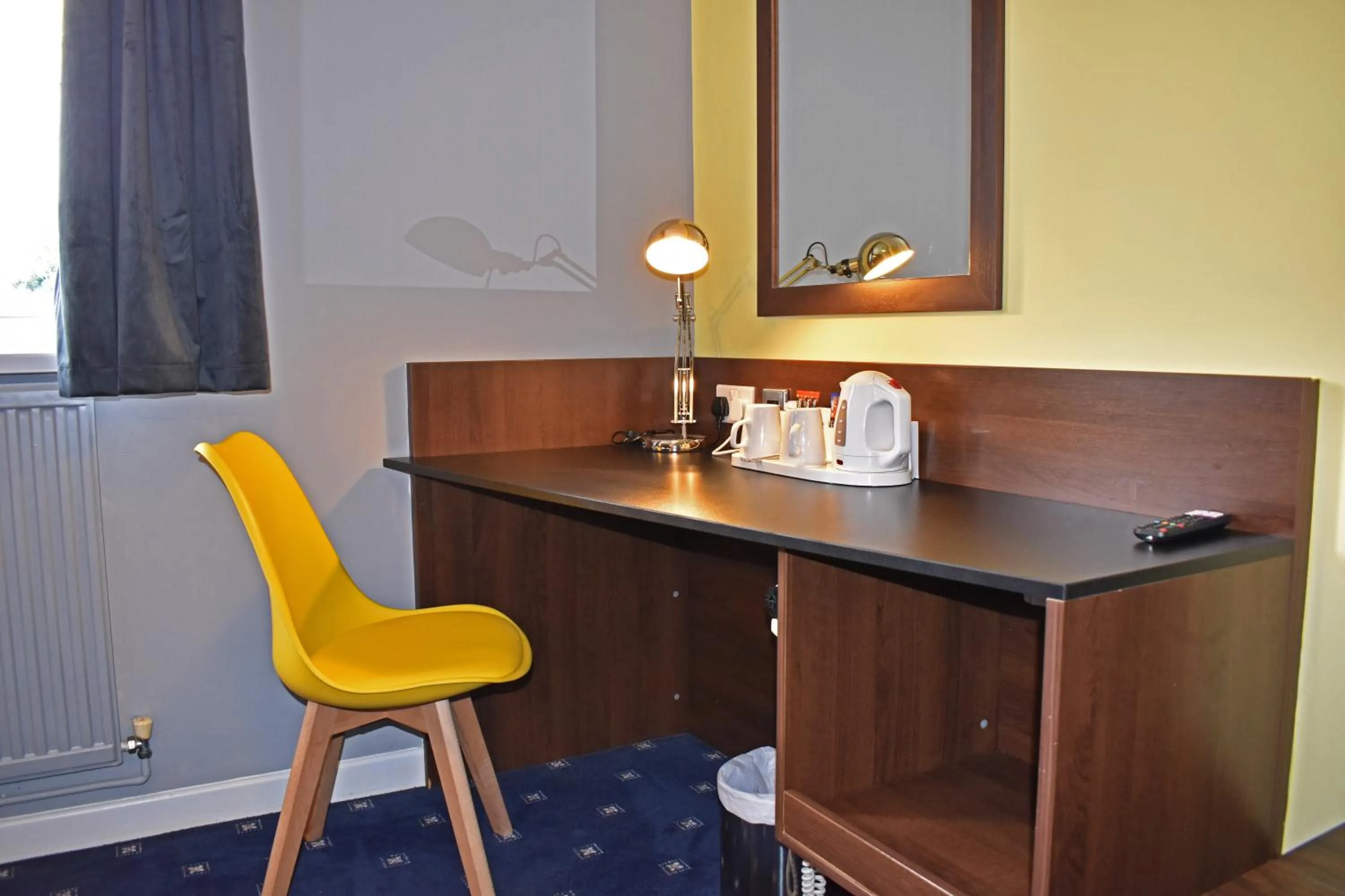 Photo of the whole room in Quality Hotel Coventry