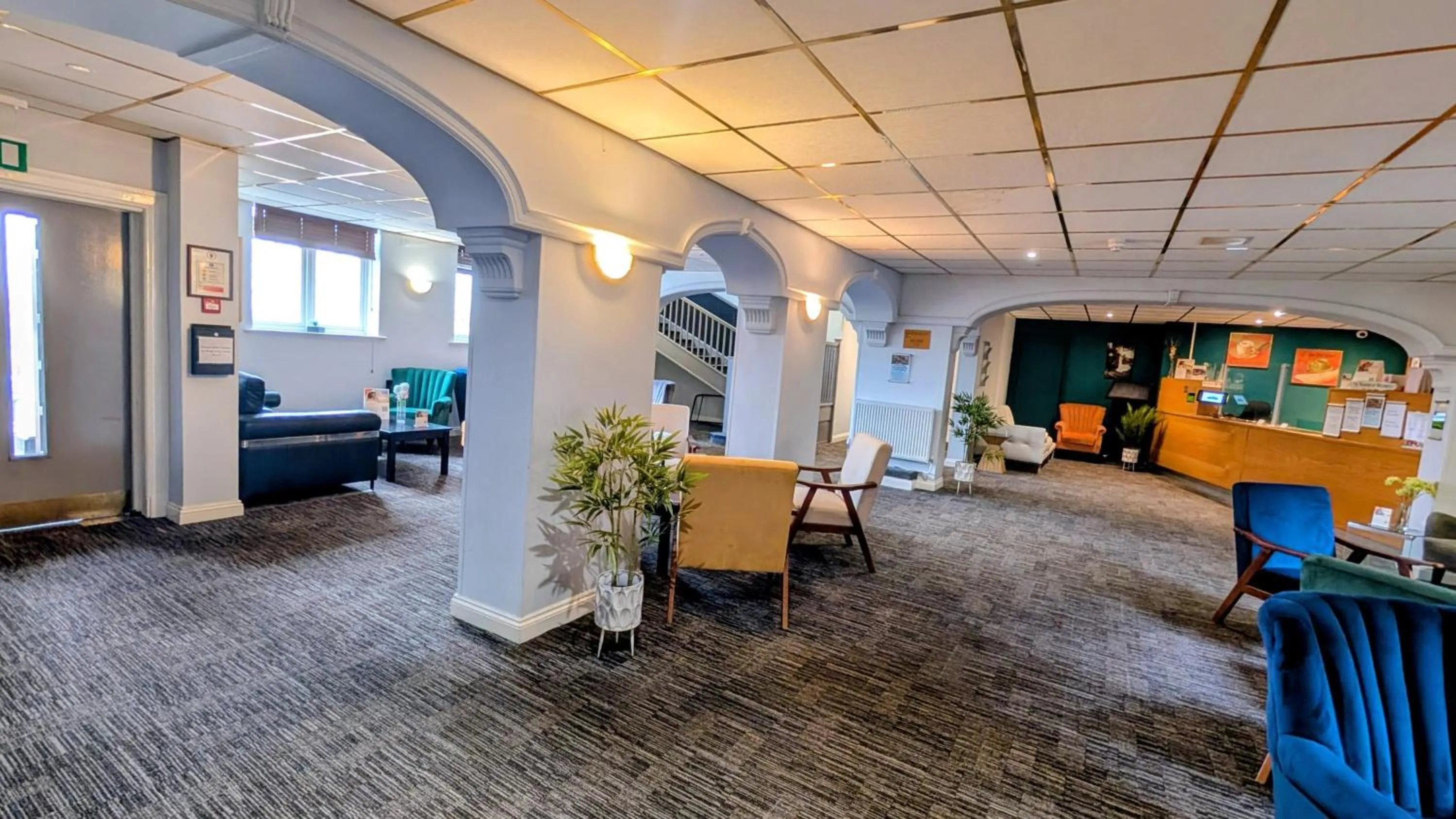 Lounge or bar in Quality Hotel Coventry