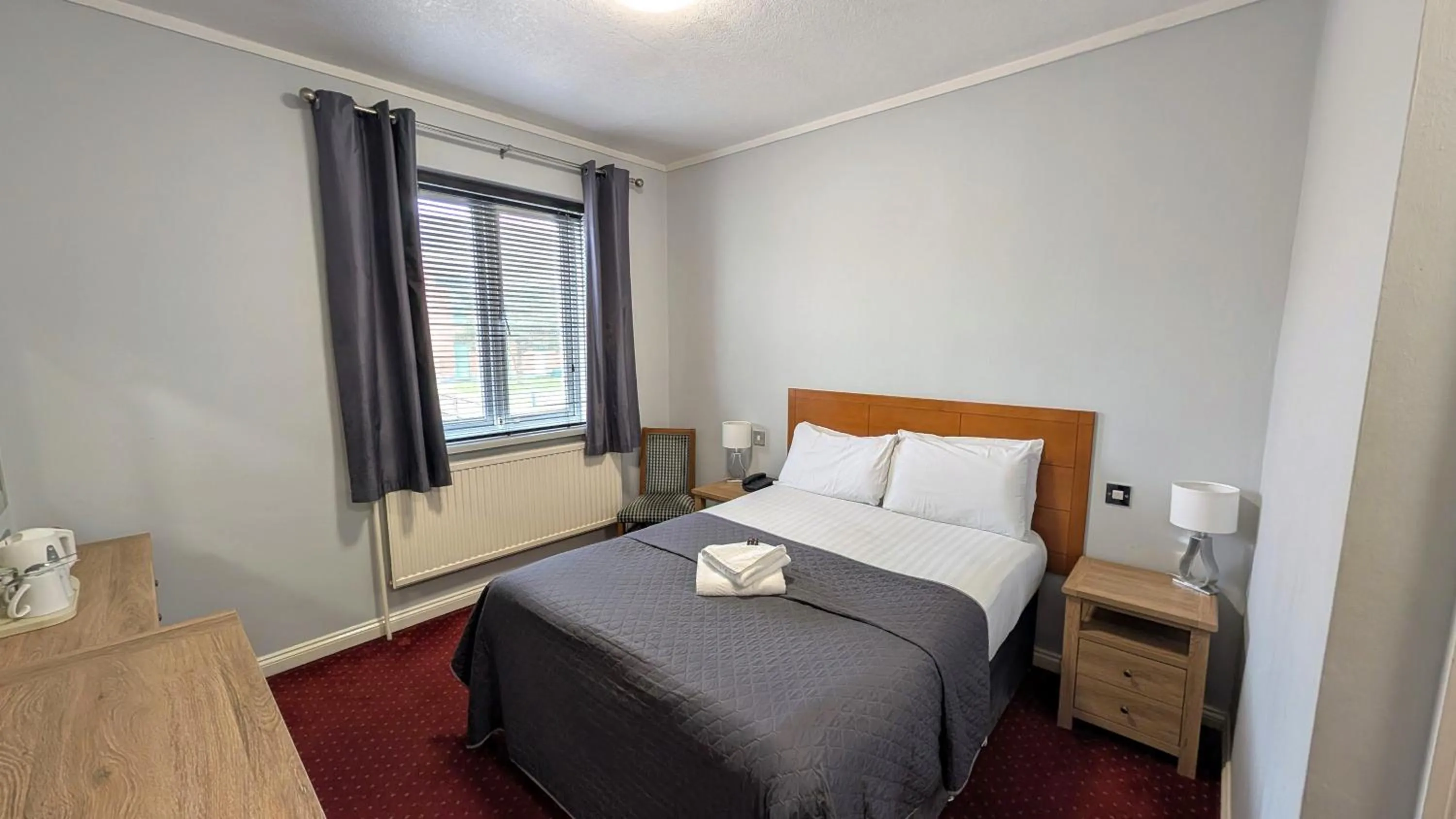 Bed in Quality Hotel Coventry