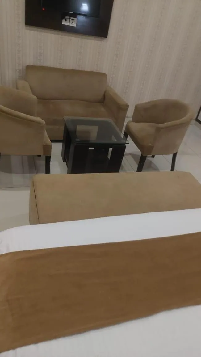 Javson Airport Hotel