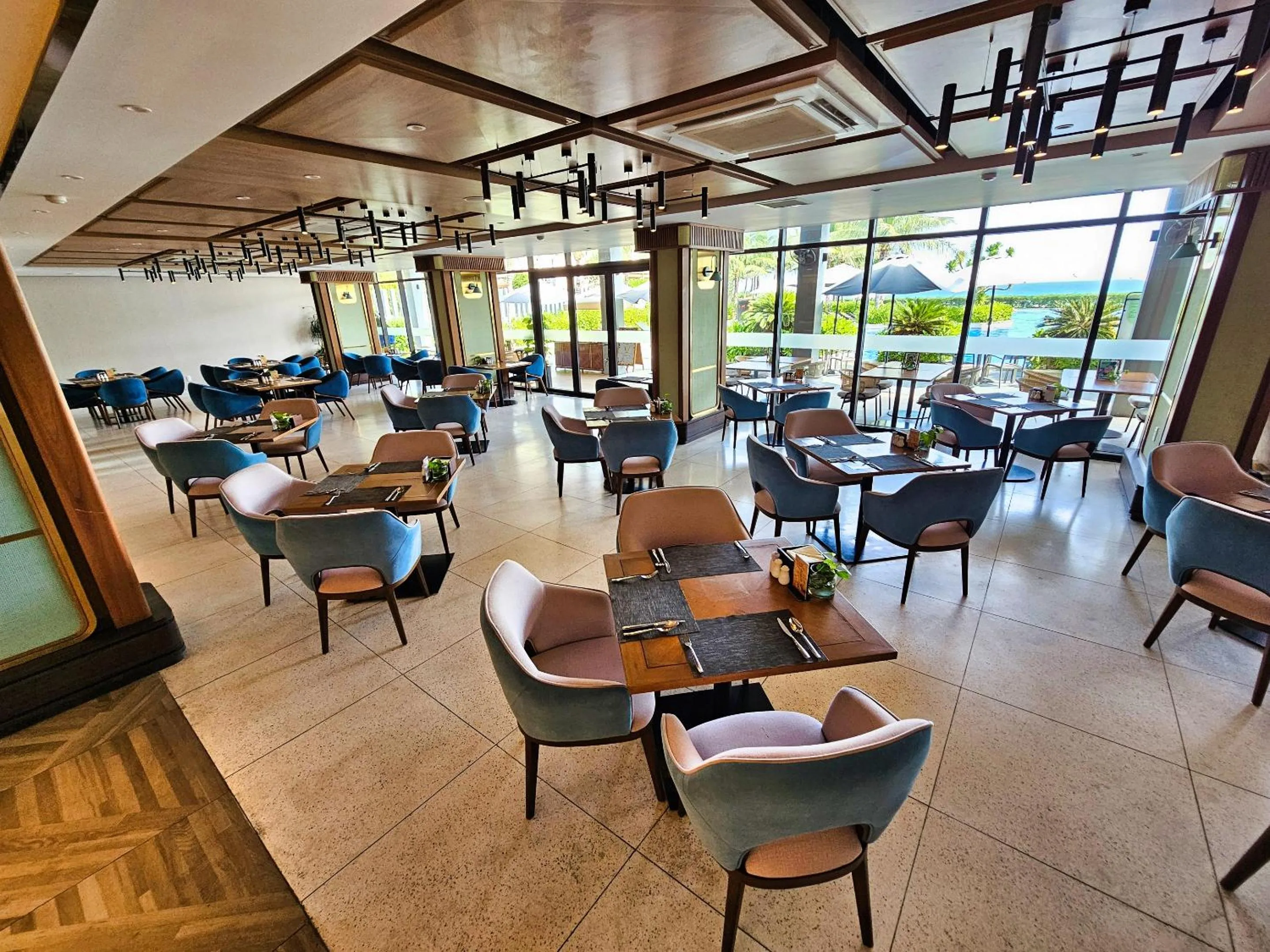 Restaurant/places to eat in Hese Pool Villas & Resort Cam Ranh