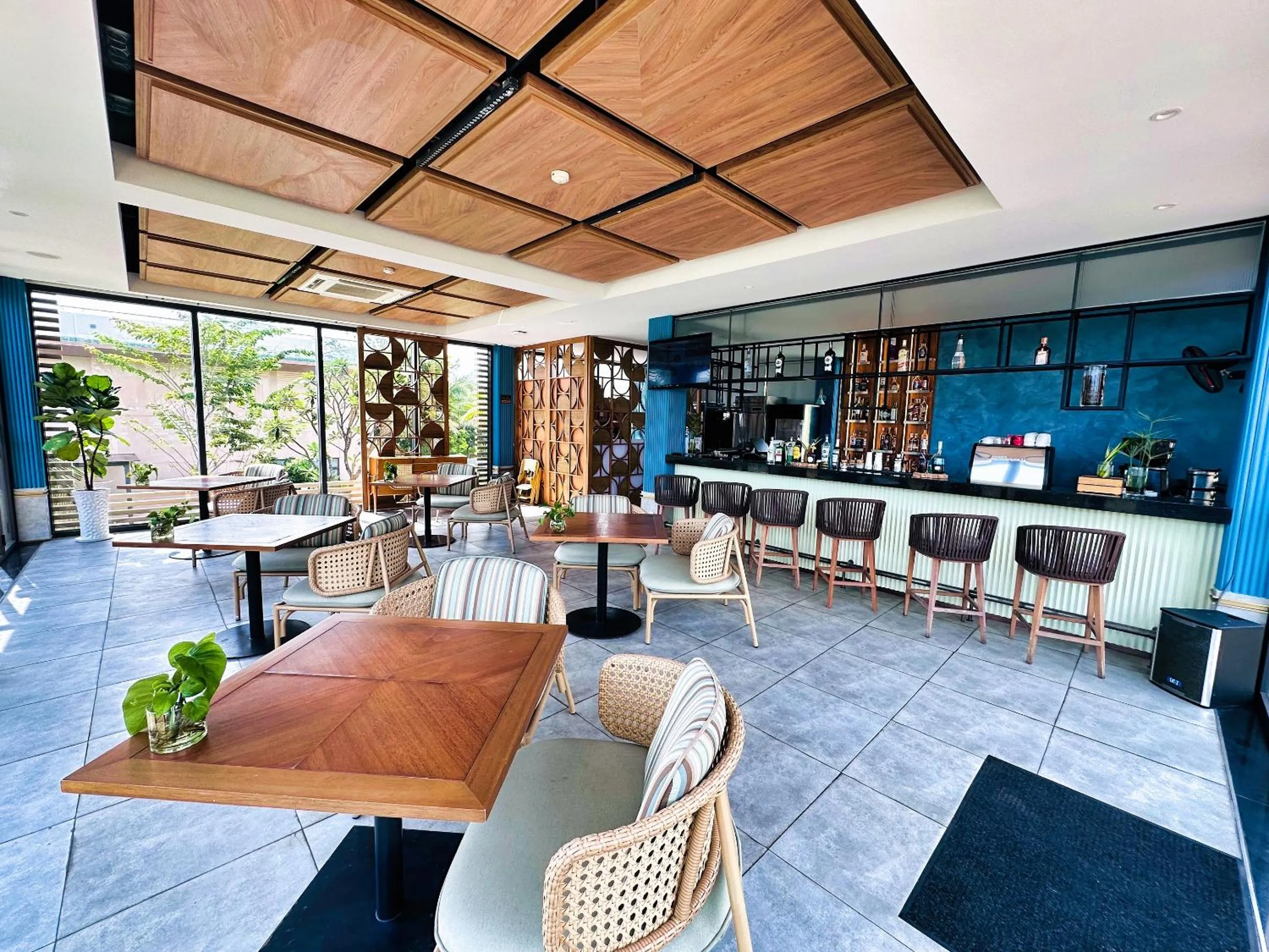 Restaurant/places to eat in Hese Pool Villas & Resort Cam Ranh