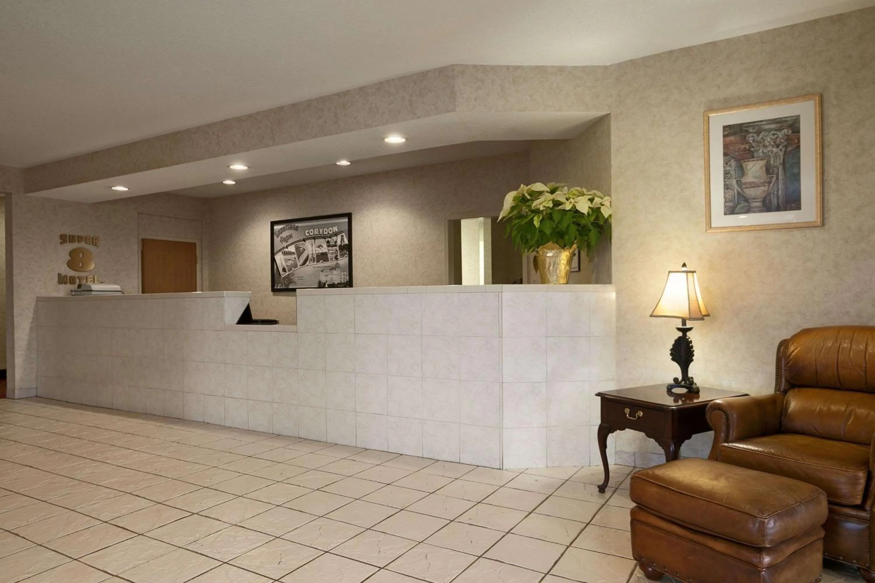 Lobby or reception in Super 8 by Wyndham Corydon