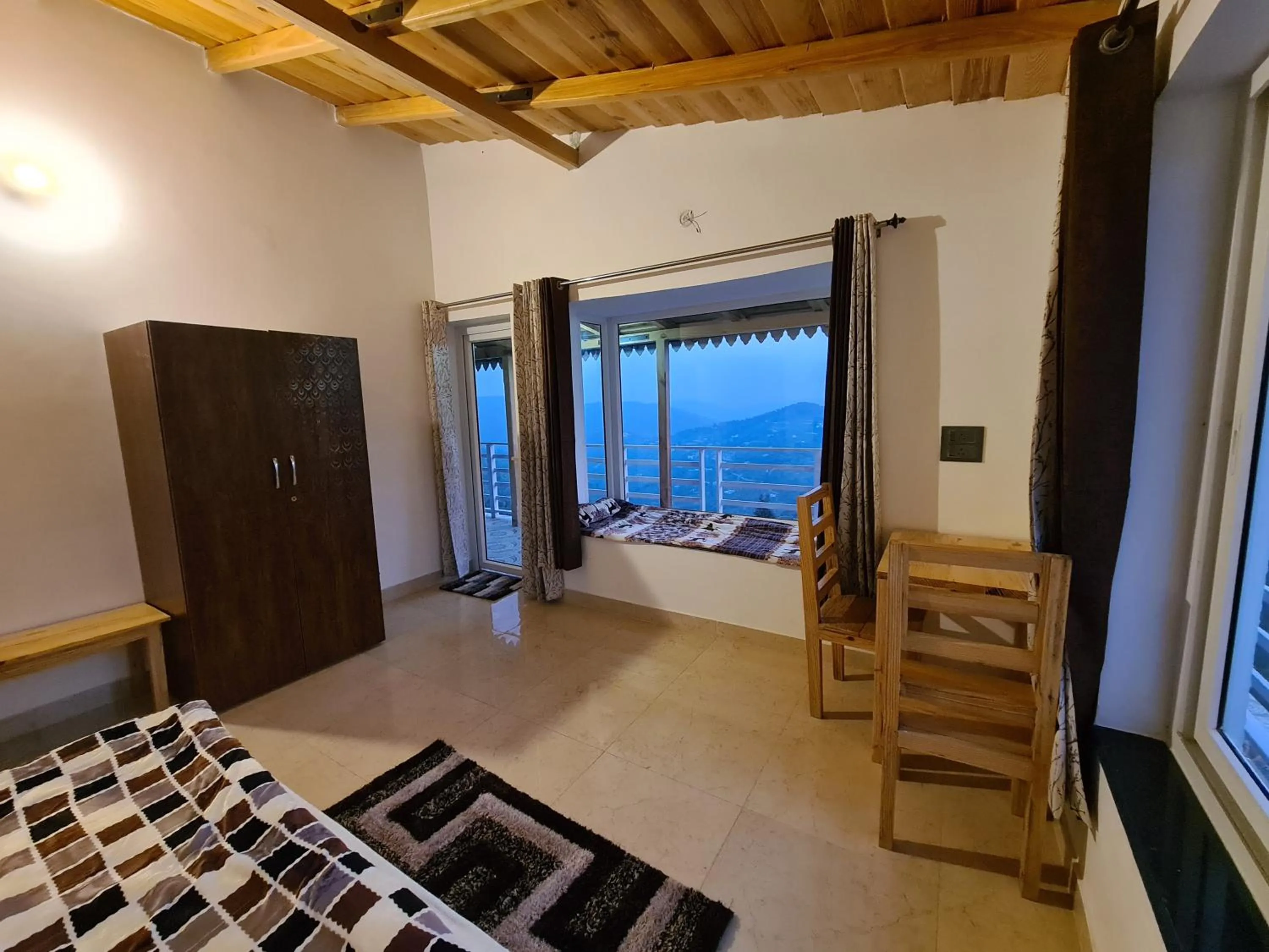 View (from property/room), Bed in Abhi's Cottage