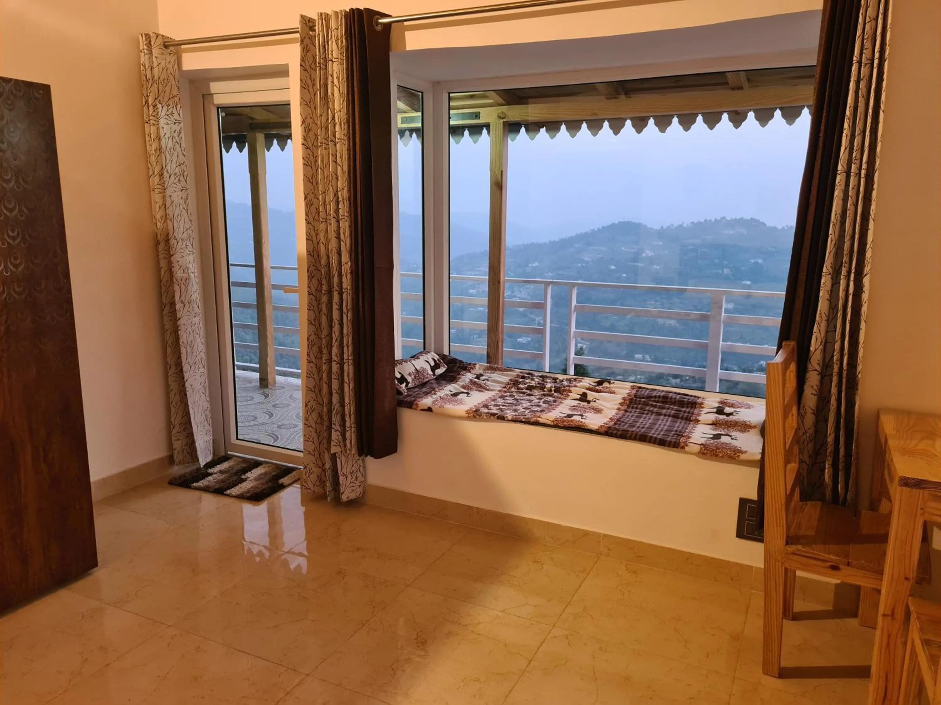 View (from property/room), Bed in Abhi's Cottage