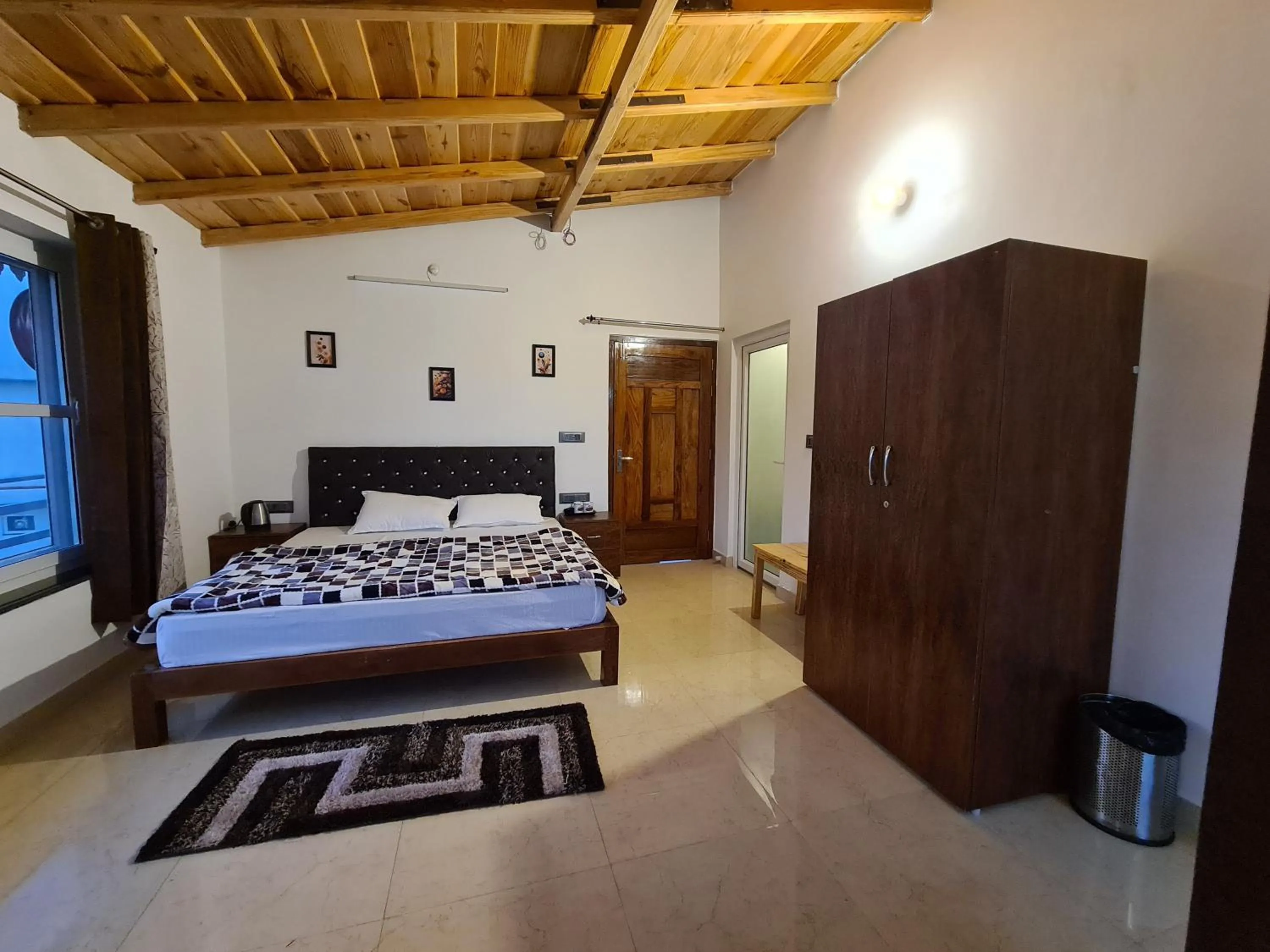 Bedroom, Bed in Abhi's Cottage