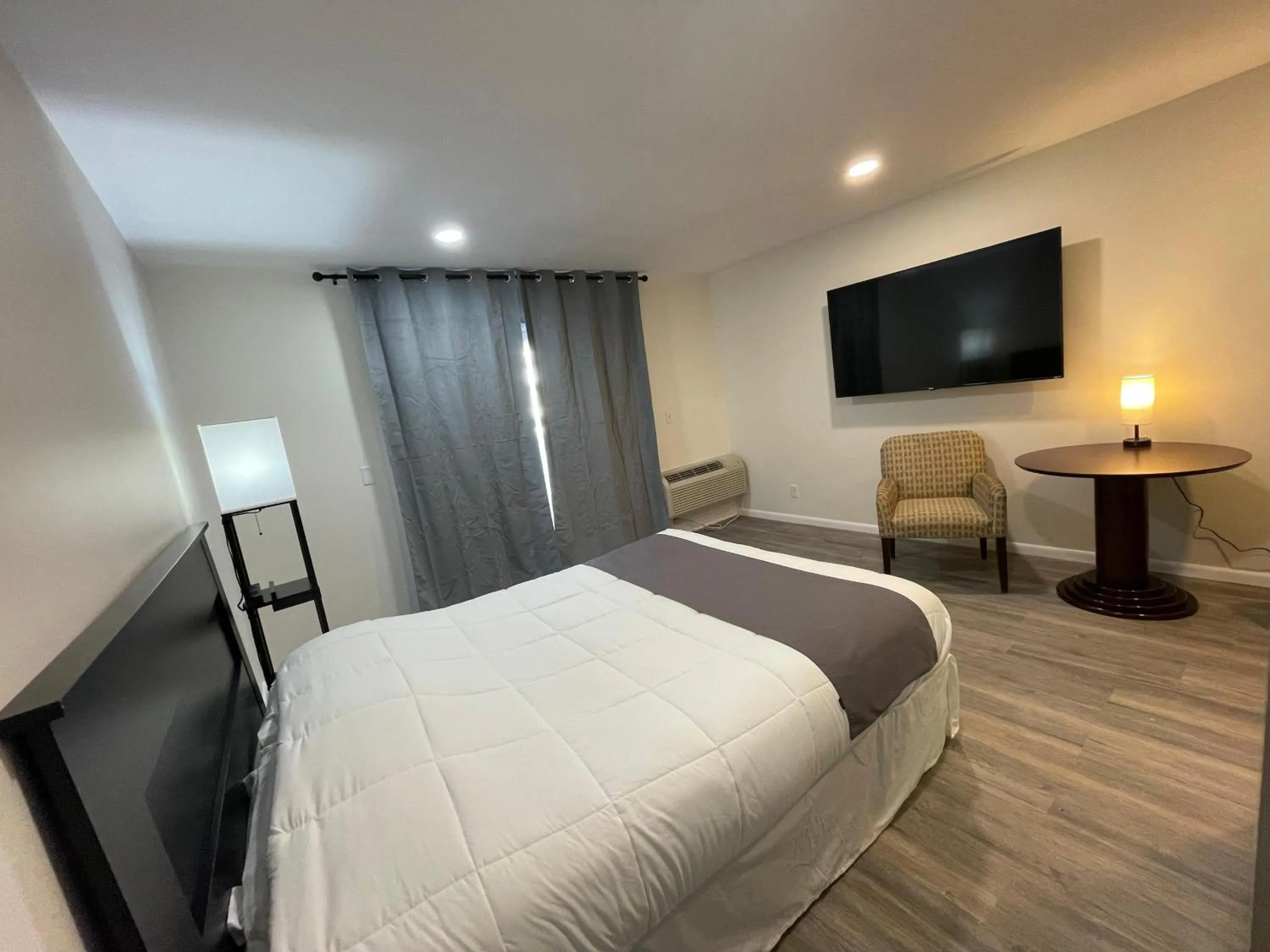 Bed in St Croix Suites - St Croix Falls