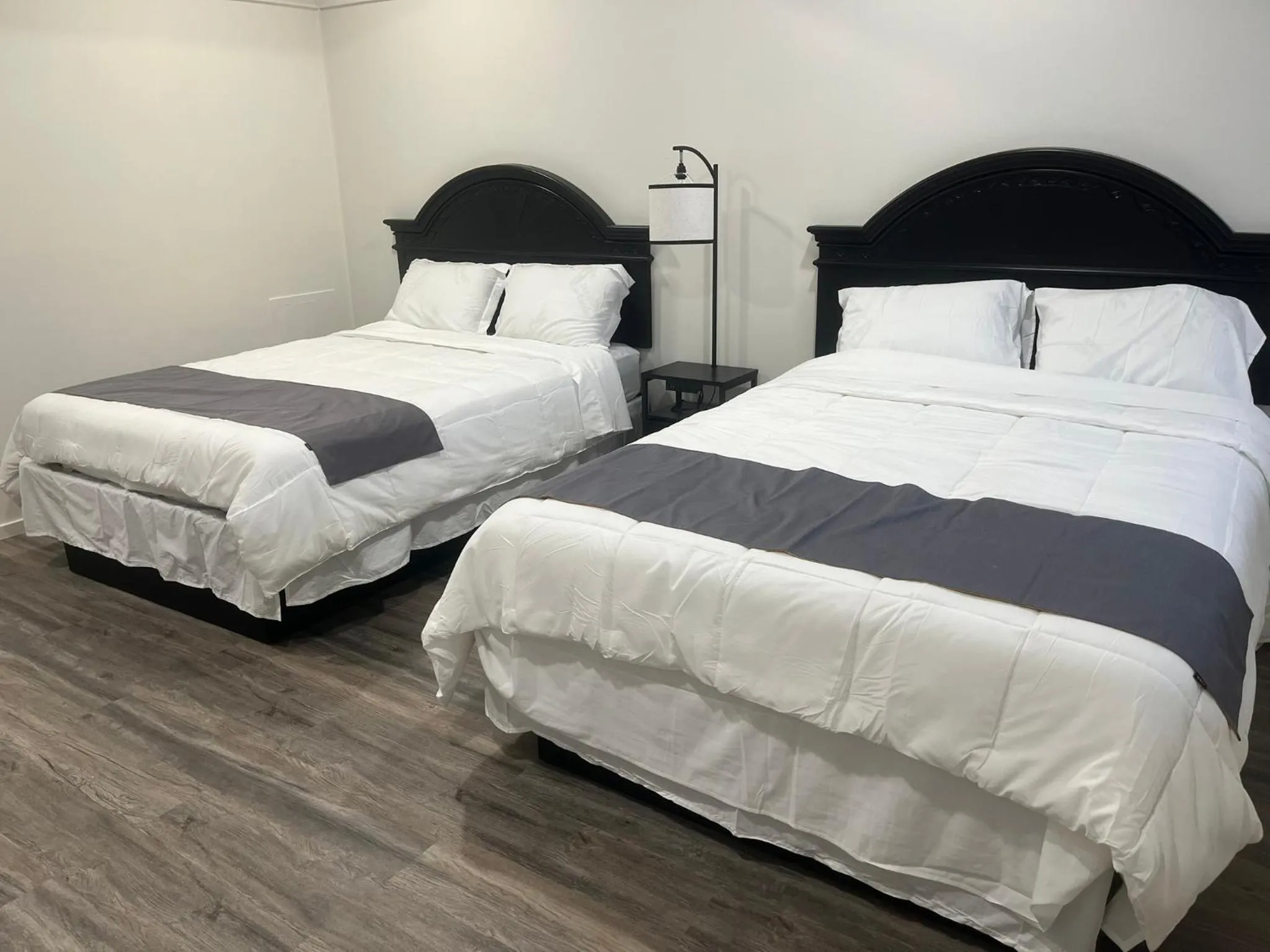 Bedroom, Bed in St Croix Suites - St Croix Falls