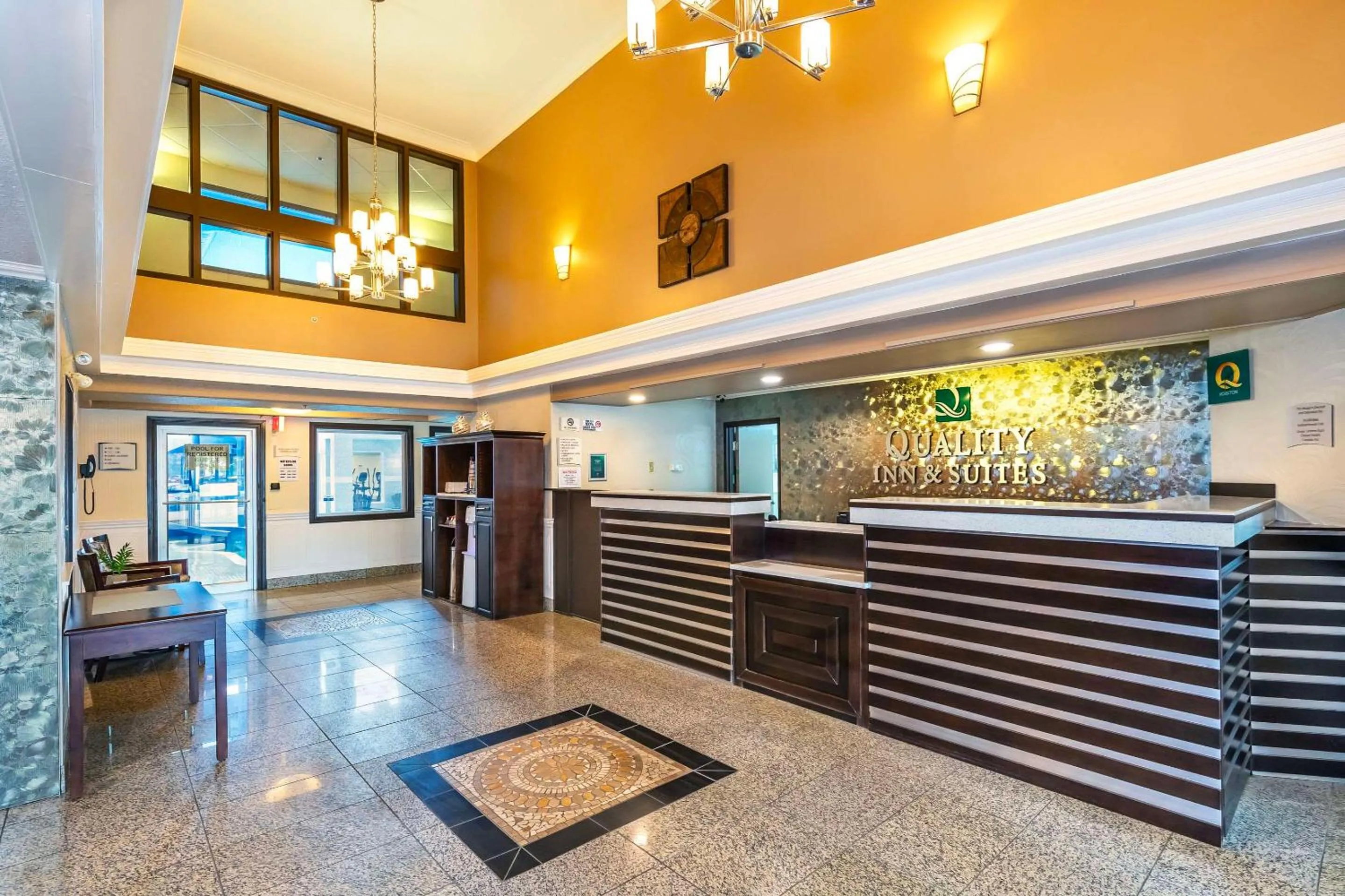 Lobby or reception in Quality Inn & Suites Yorkton