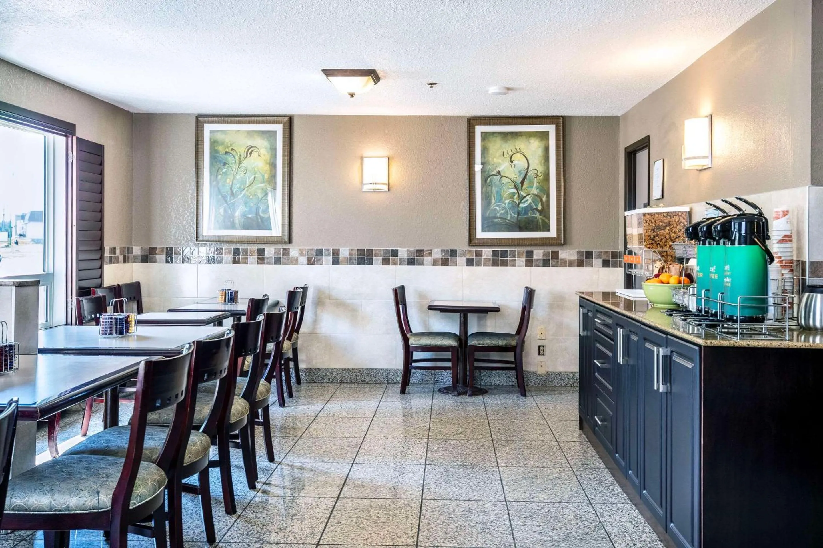 Breakfast in Quality Inn & Suites Yorkton