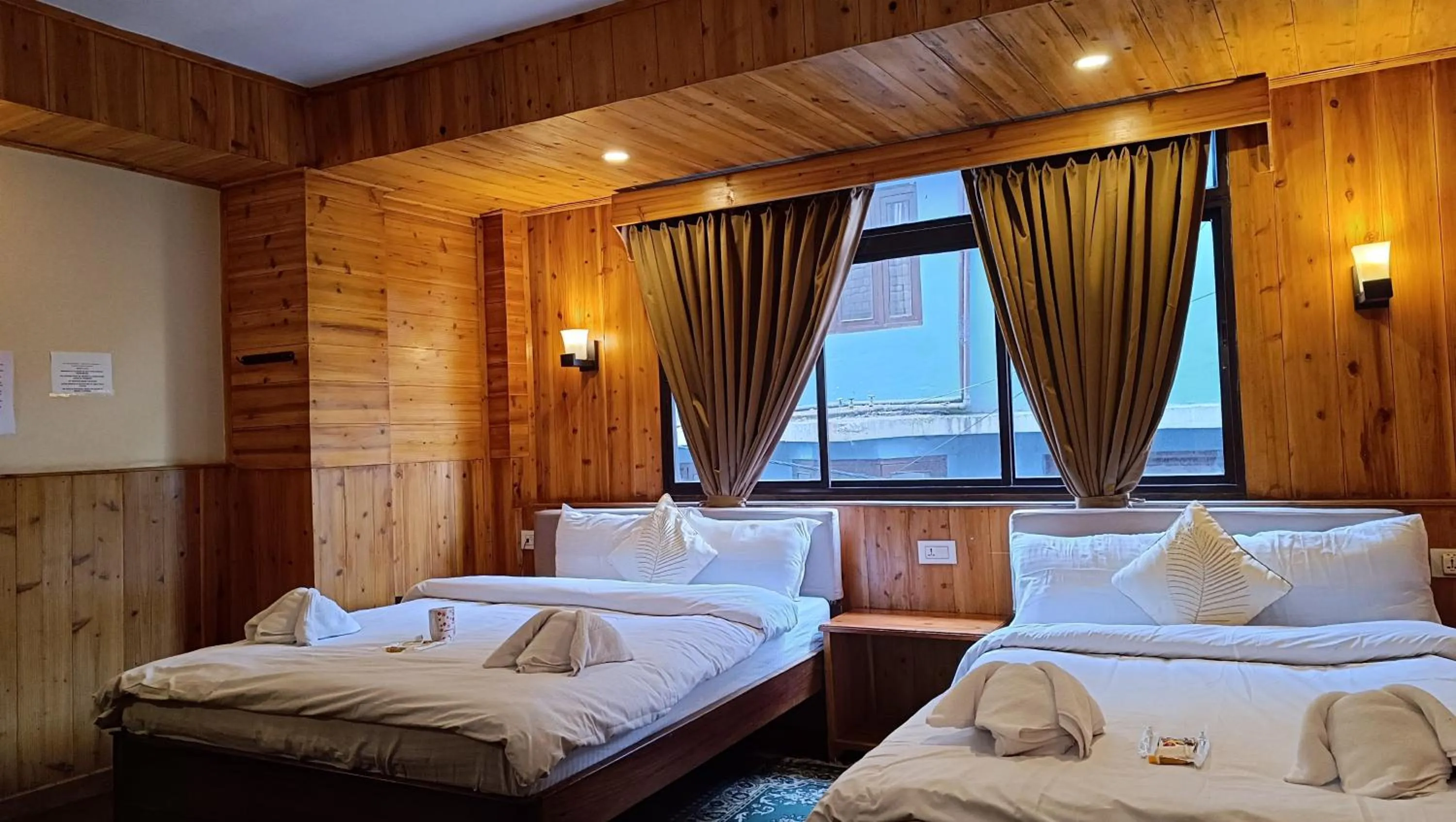 Bedroom in Hotel Golden Orchid