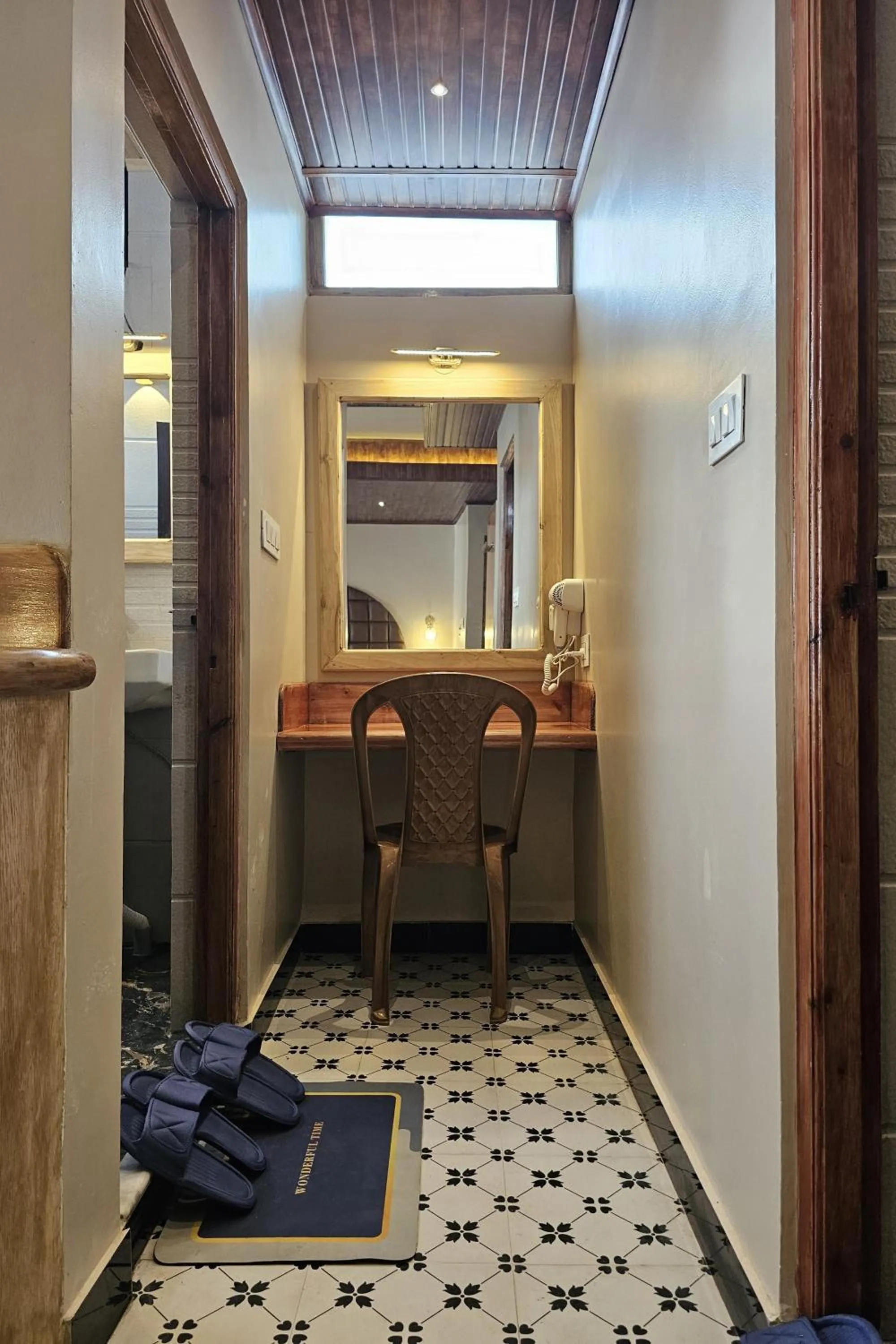 hair dryier in Hotel Golden Orchid