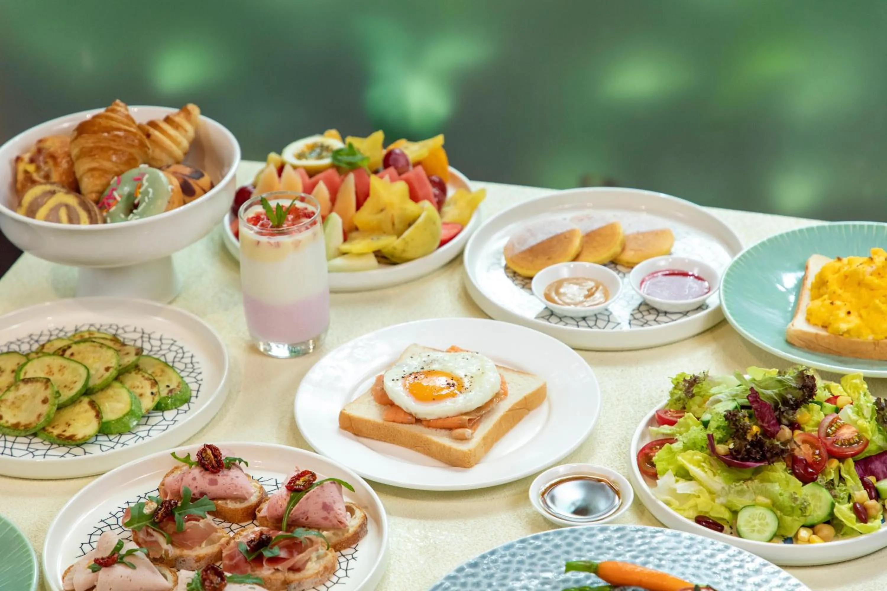 Food and drinks in Haikou Marriott Hotel