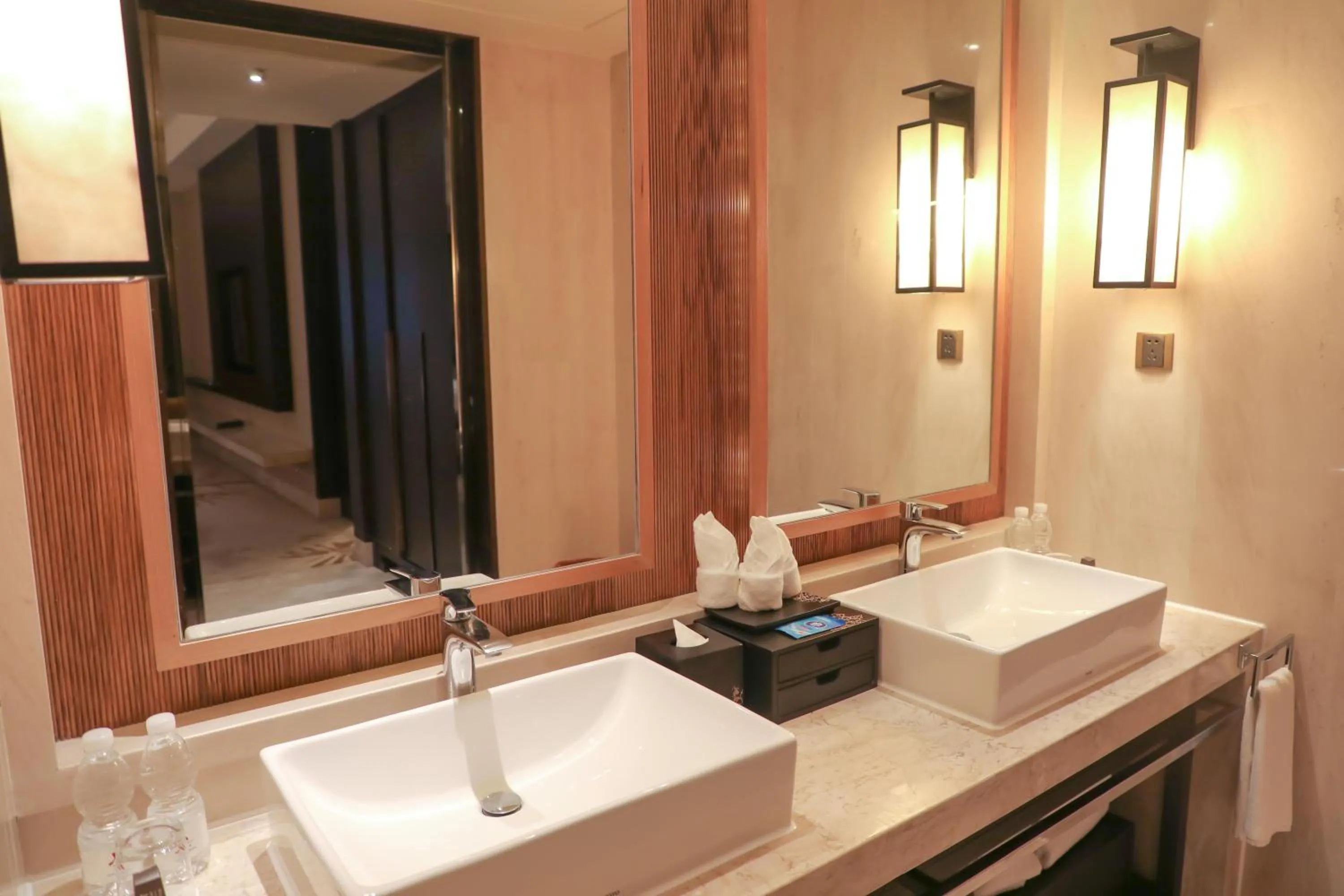 Bathroom in Haikou Marriott Hotel