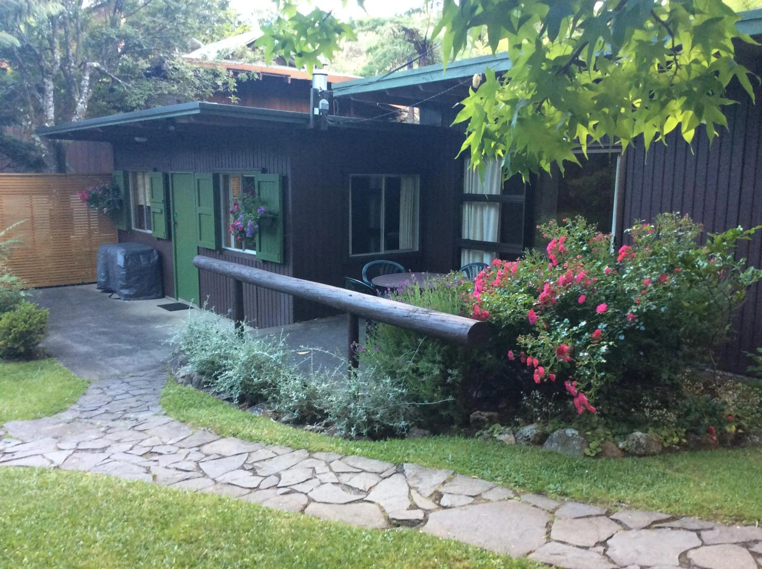 Facade/entrance in Rapaura Watergardens