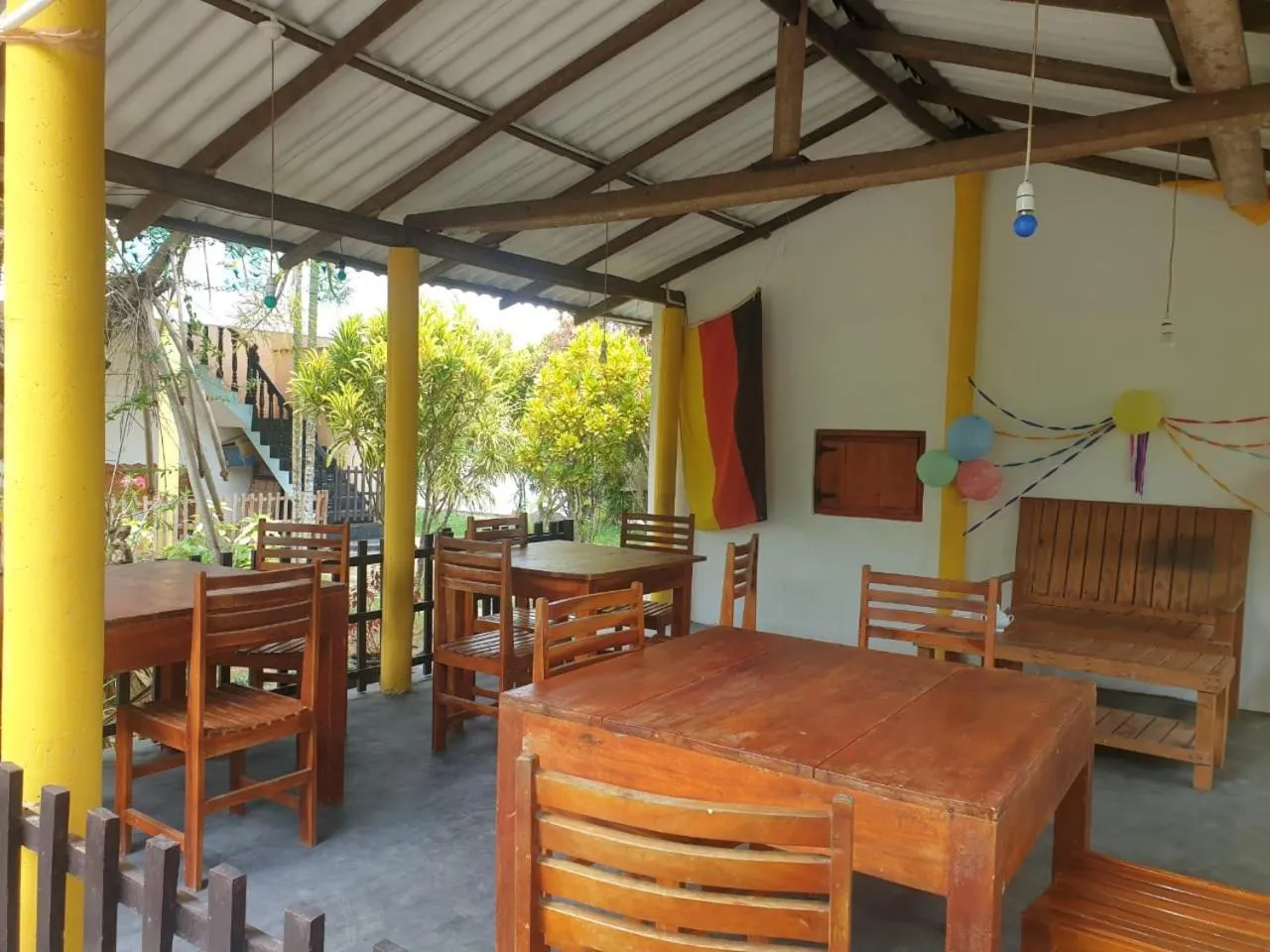 Restaurant/places to eat in Beach Lagoon Guesthouse