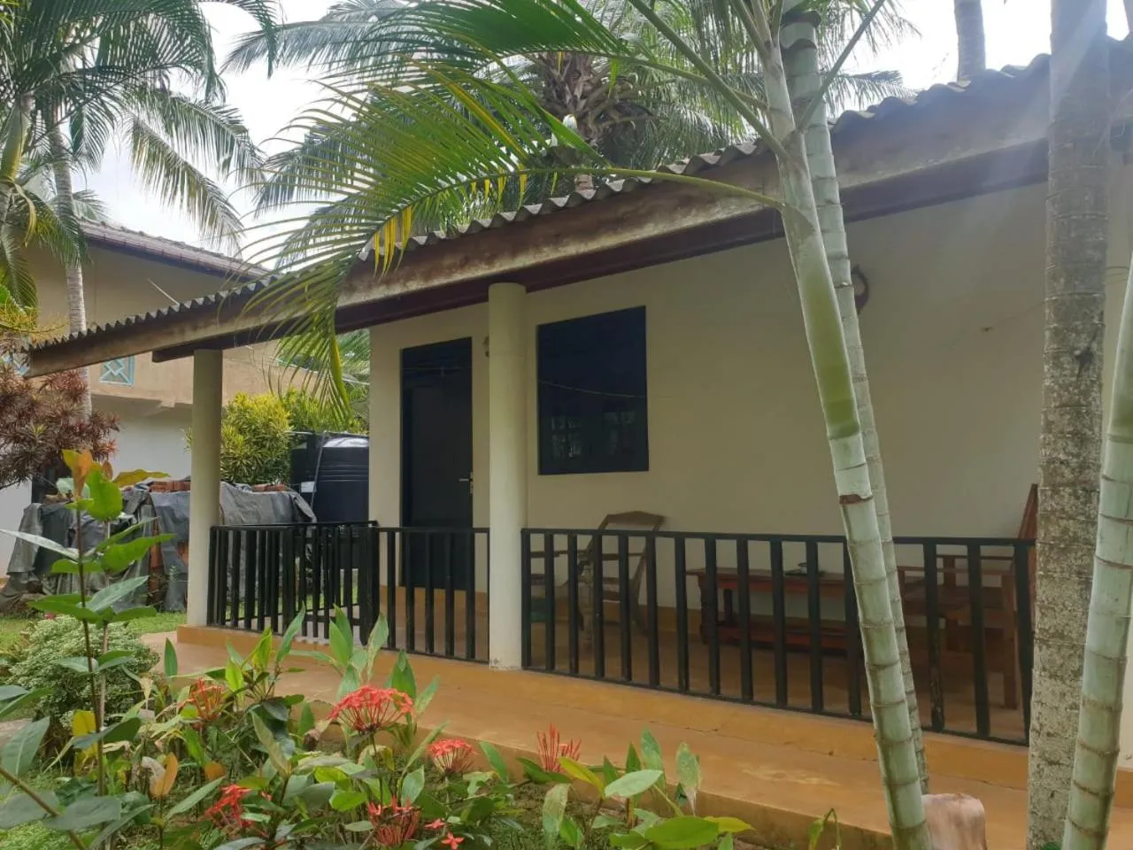 Property building in Beach Lagoon Guesthouse