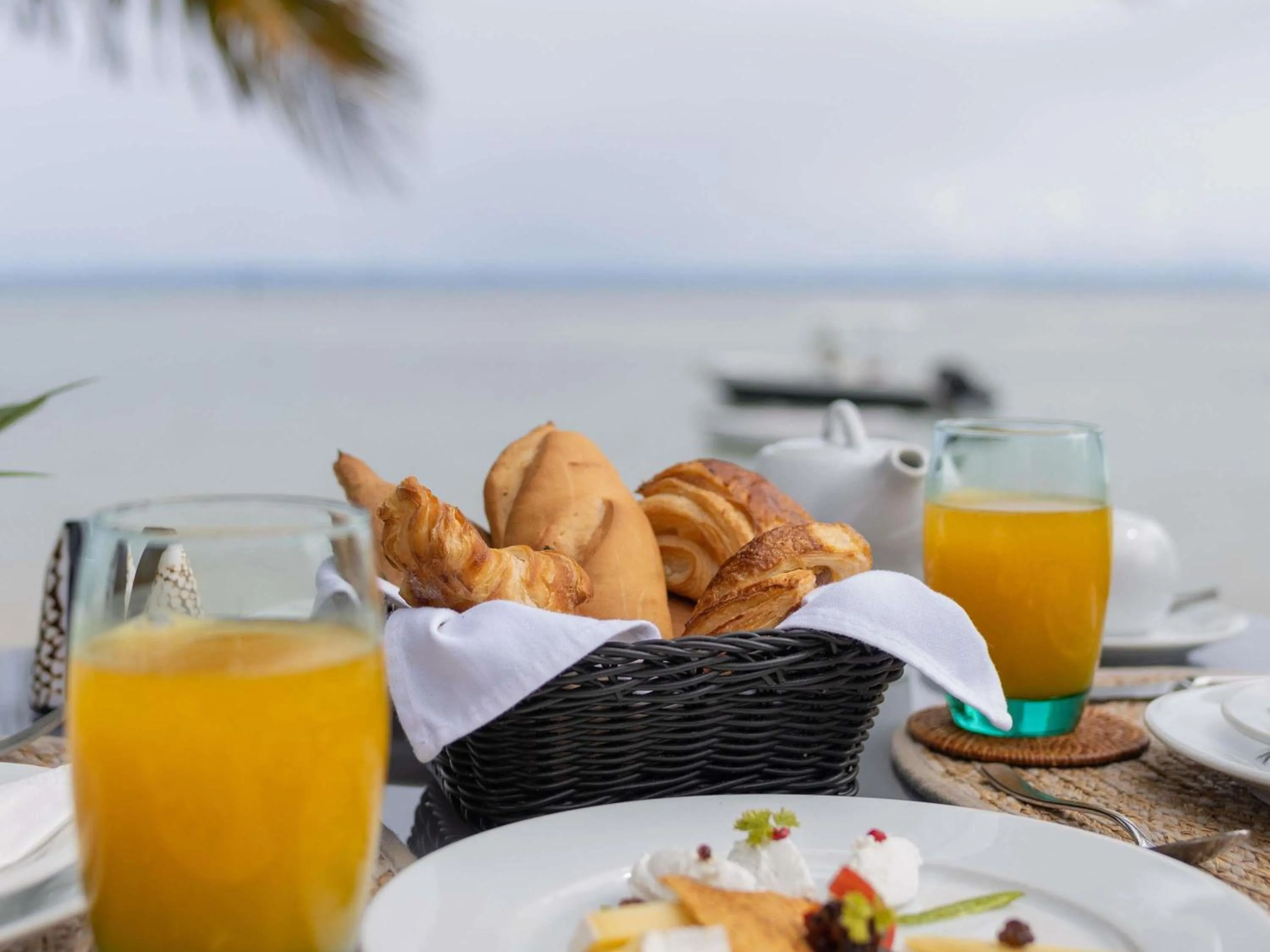 Breakfast in Mantis Soanambo Hotel And Spa