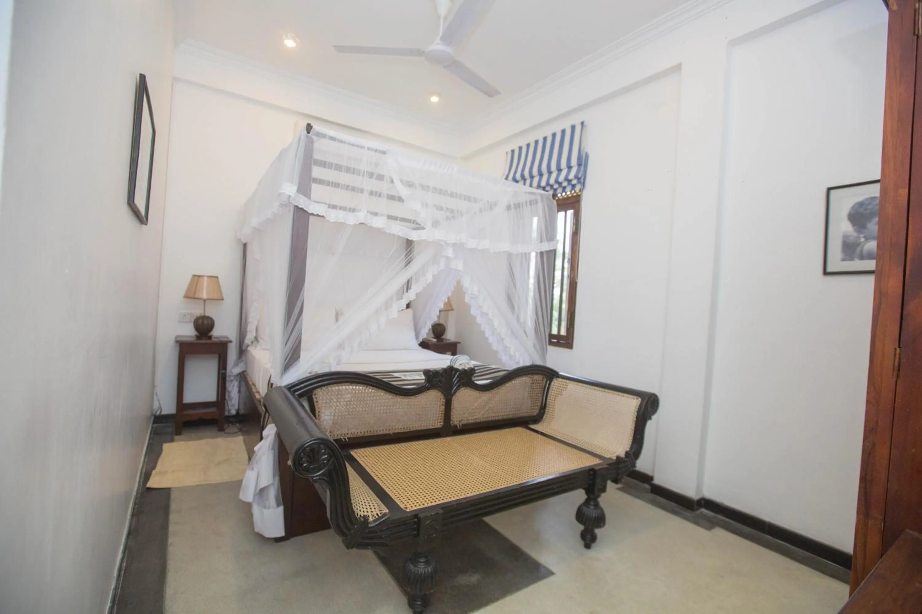 Photo of the whole room in Sea World Boutique Hotel