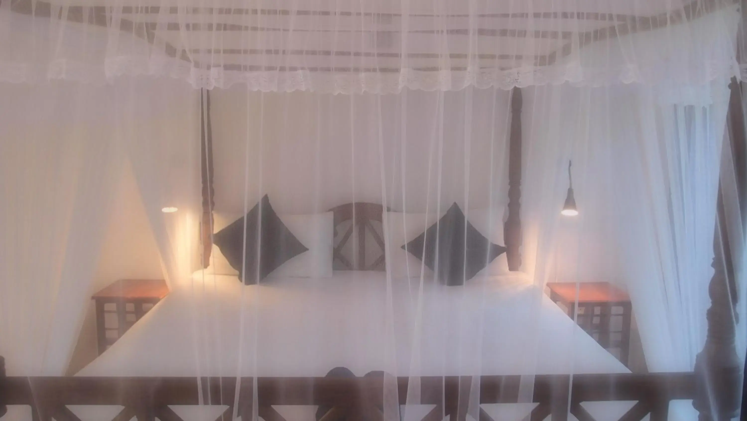 Deluxe Family Room in Unawatuna Nor Lanka Hotel Deluxe Family Room in Unawatuna Nor Lanka Hotel