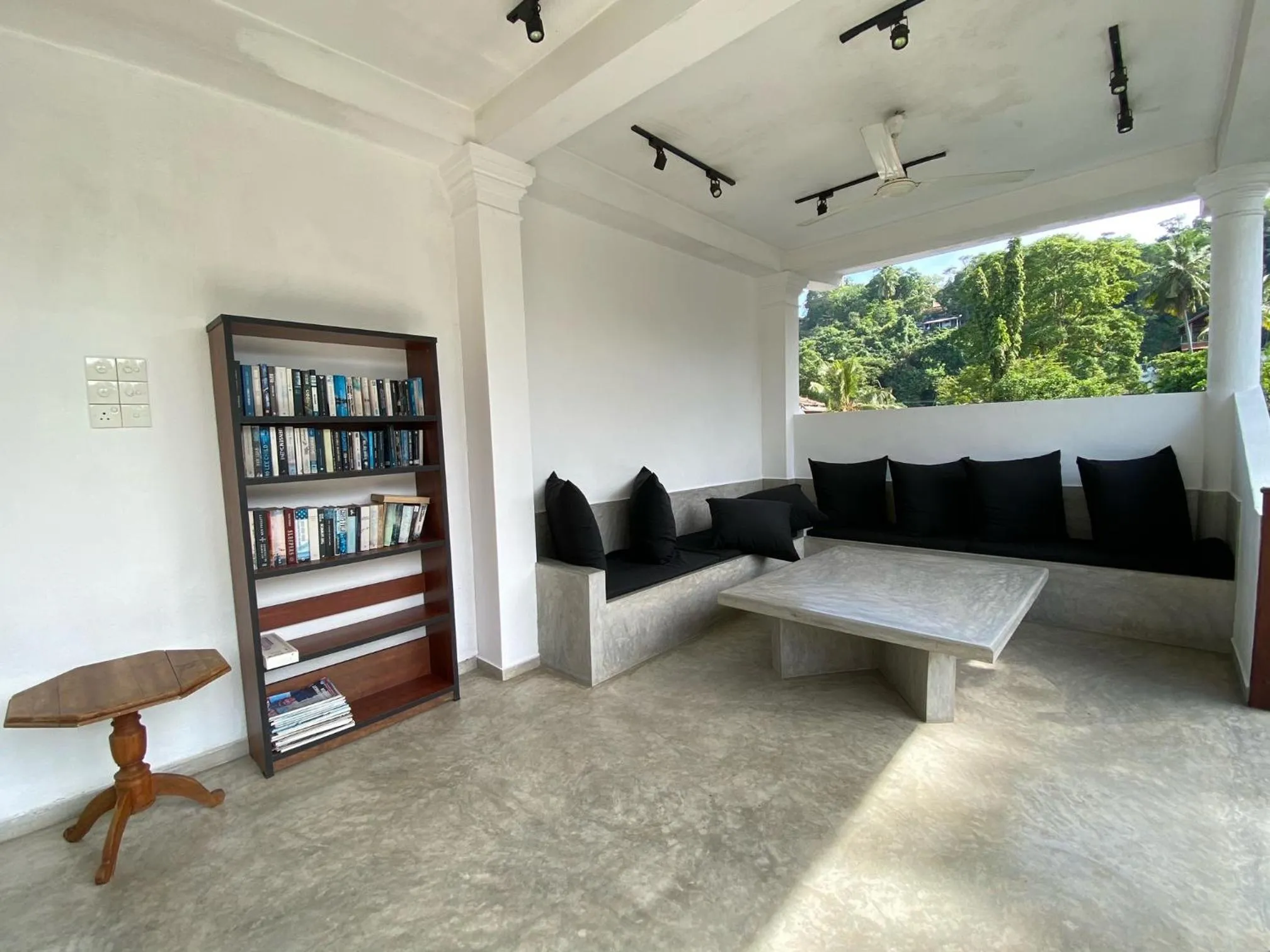 Seating area in Unawatuna Nor Lanka Hotel